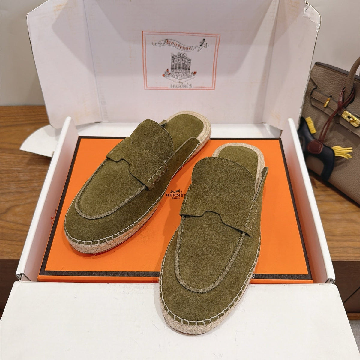 HM 26s Nil Espadrilles 1.5cm Olive Green Suede 171348