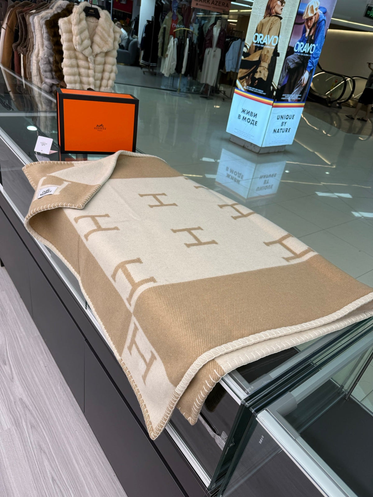Hermes 26s Avalon Blanket Noisette Wool 528161