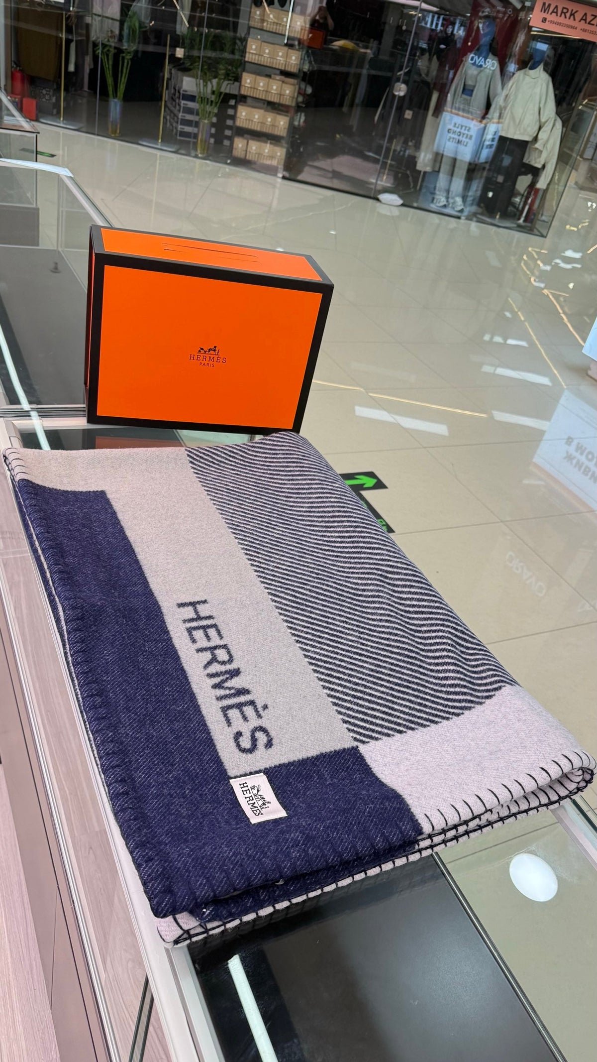 Hermes 26s Riviera Blanket 144x200cm Bleu Wool 528125