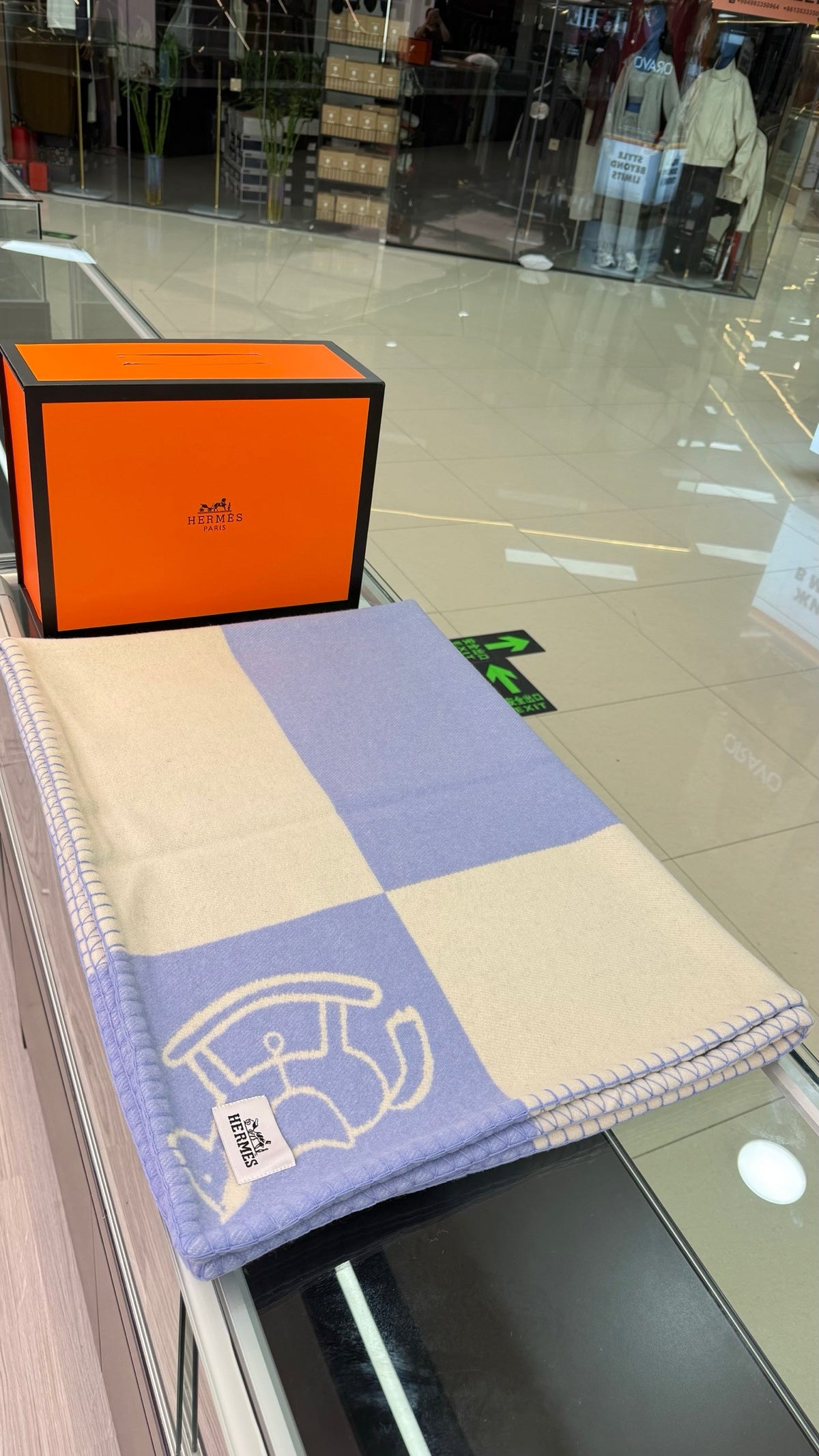 Hermes 26s Adada Avalon Blanket Blue 528164