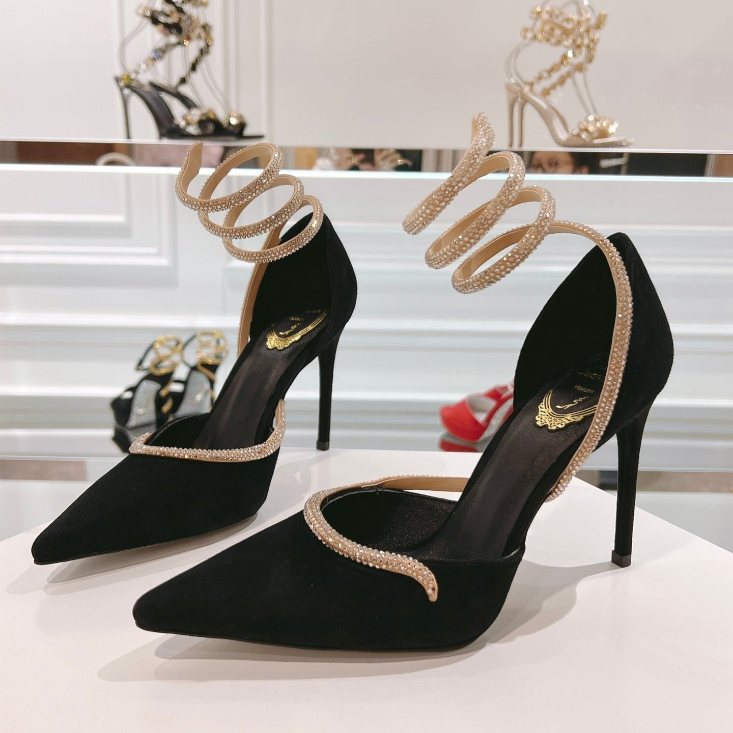 RC 25C Scarpin Black Gold Imported Velvet Swarovski Crystal 339483