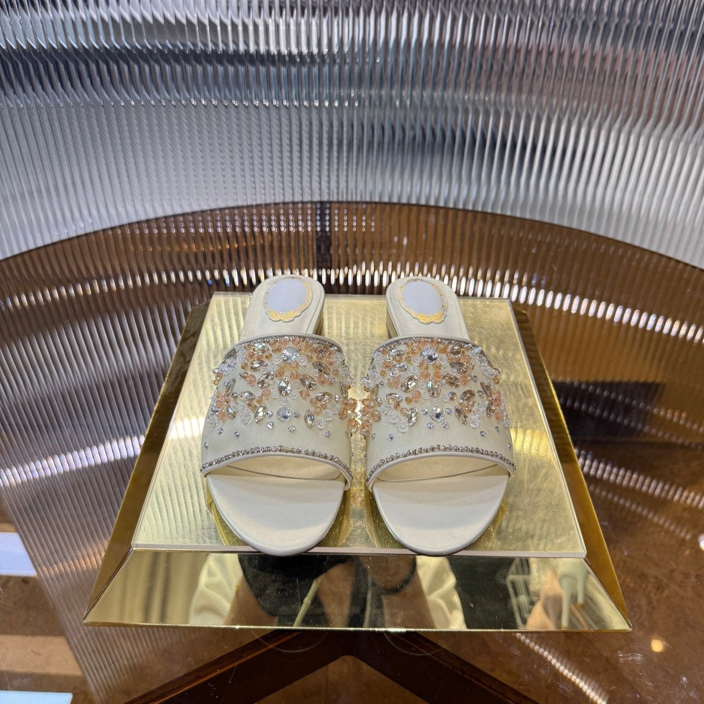 RC 25C Butterfly Flower Sandals Slippers Light Gold Sheepskin Rhinestone 275766