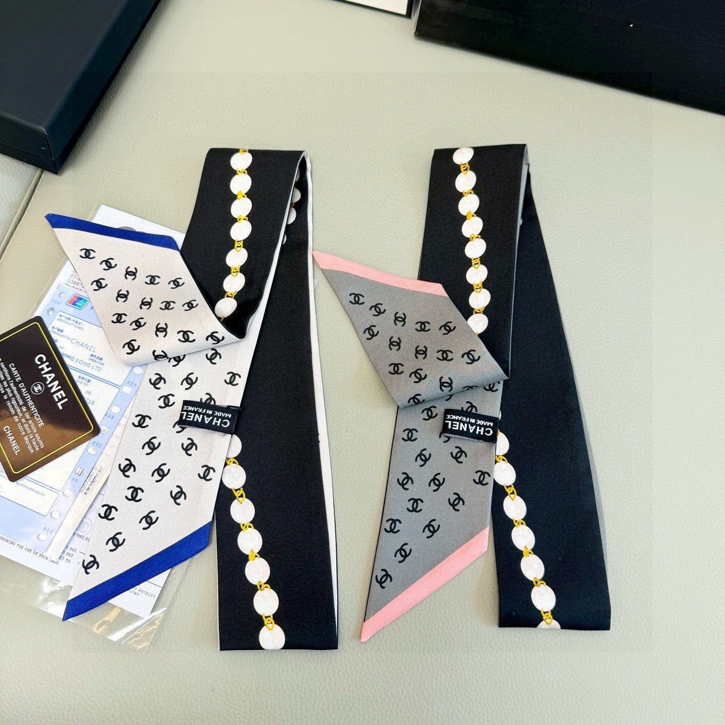 CC Twilly Mini Star 120cm Black White Blue Mulberry Silk 935261