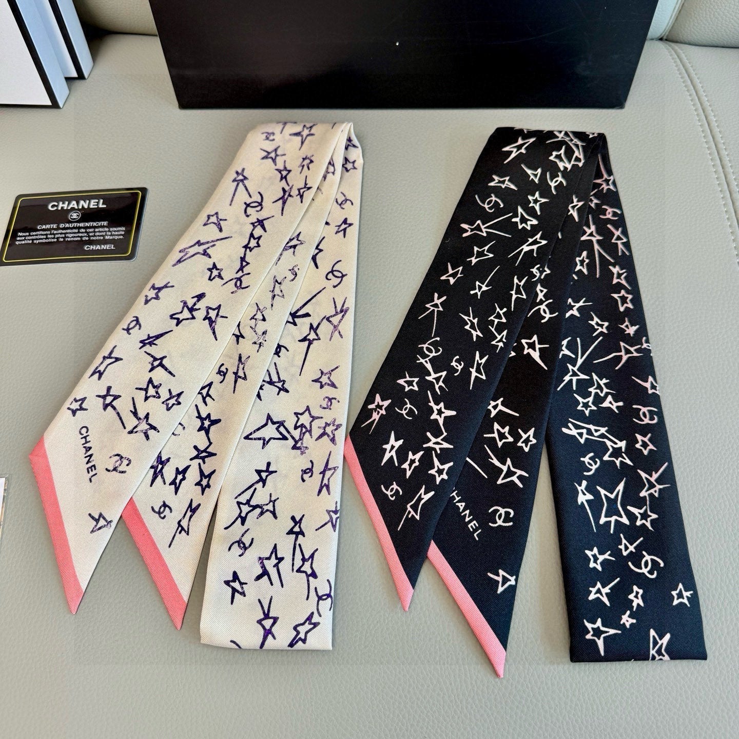 CC Twilly Mini Star 120cm White Blue Mulberry Silk 941930
