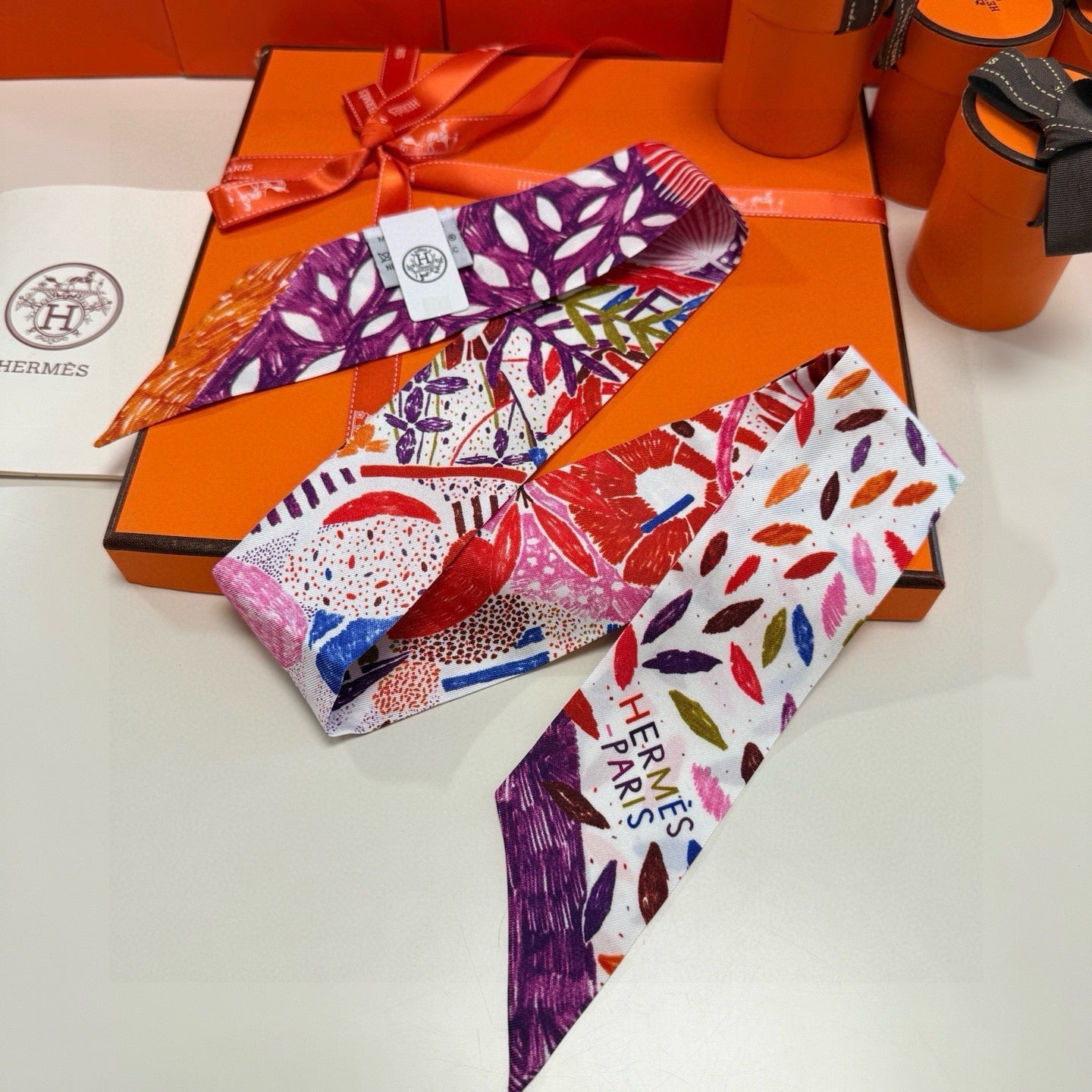 HM 26s Scarf 5x86 In Mulberry Silk 440952