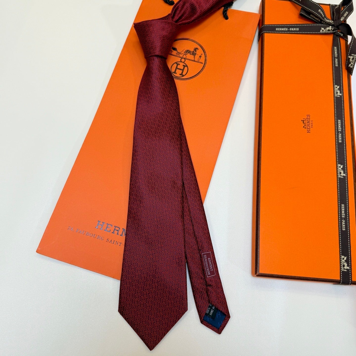 HM Tie Burgundy Silk 327131