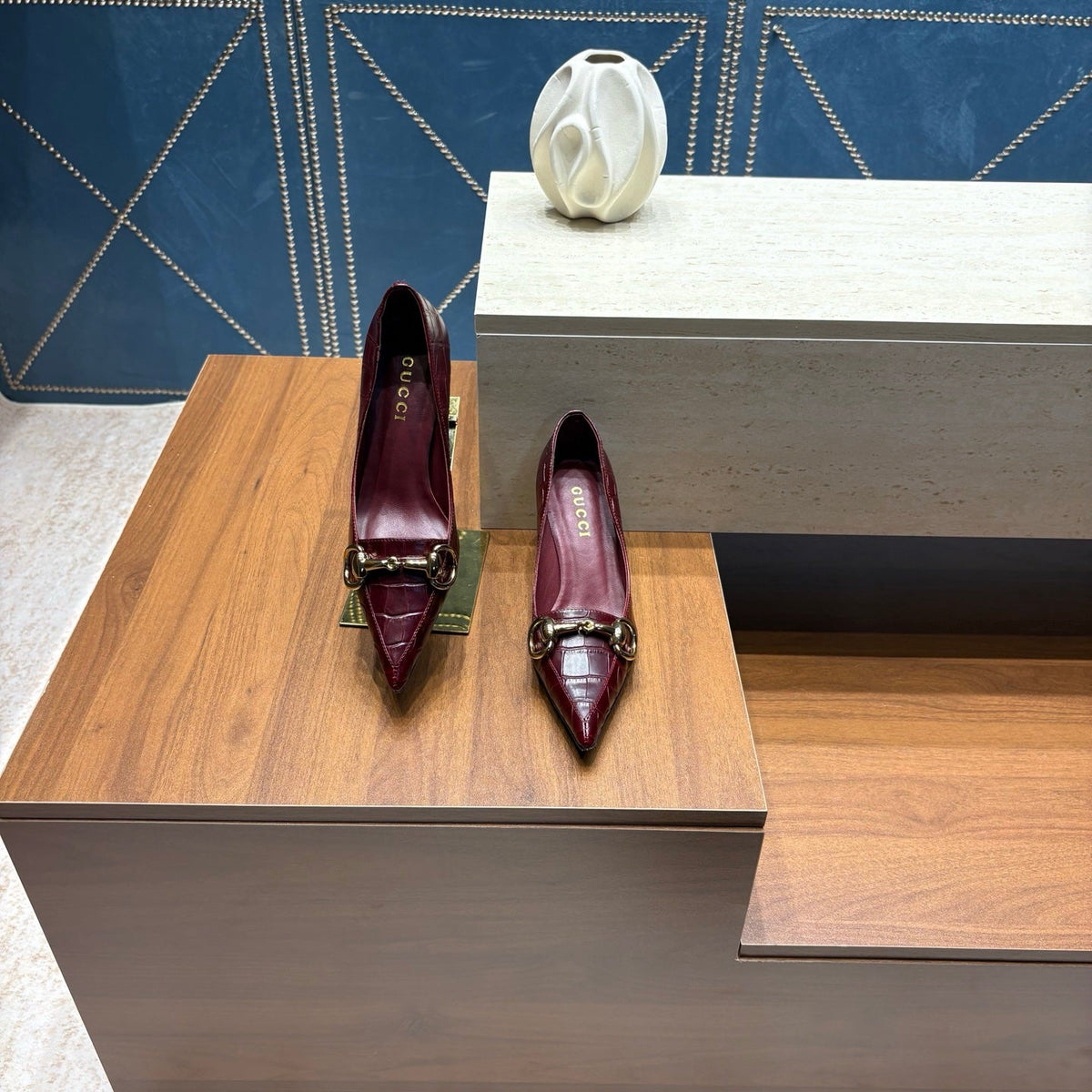 GC 26s Signoria Horsebit Pumps 7cm Bordeaux Croc-Effect Leather 106955