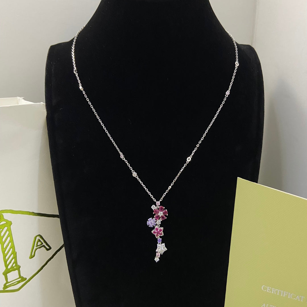 VCA Flower Pendant White Gold Diamond