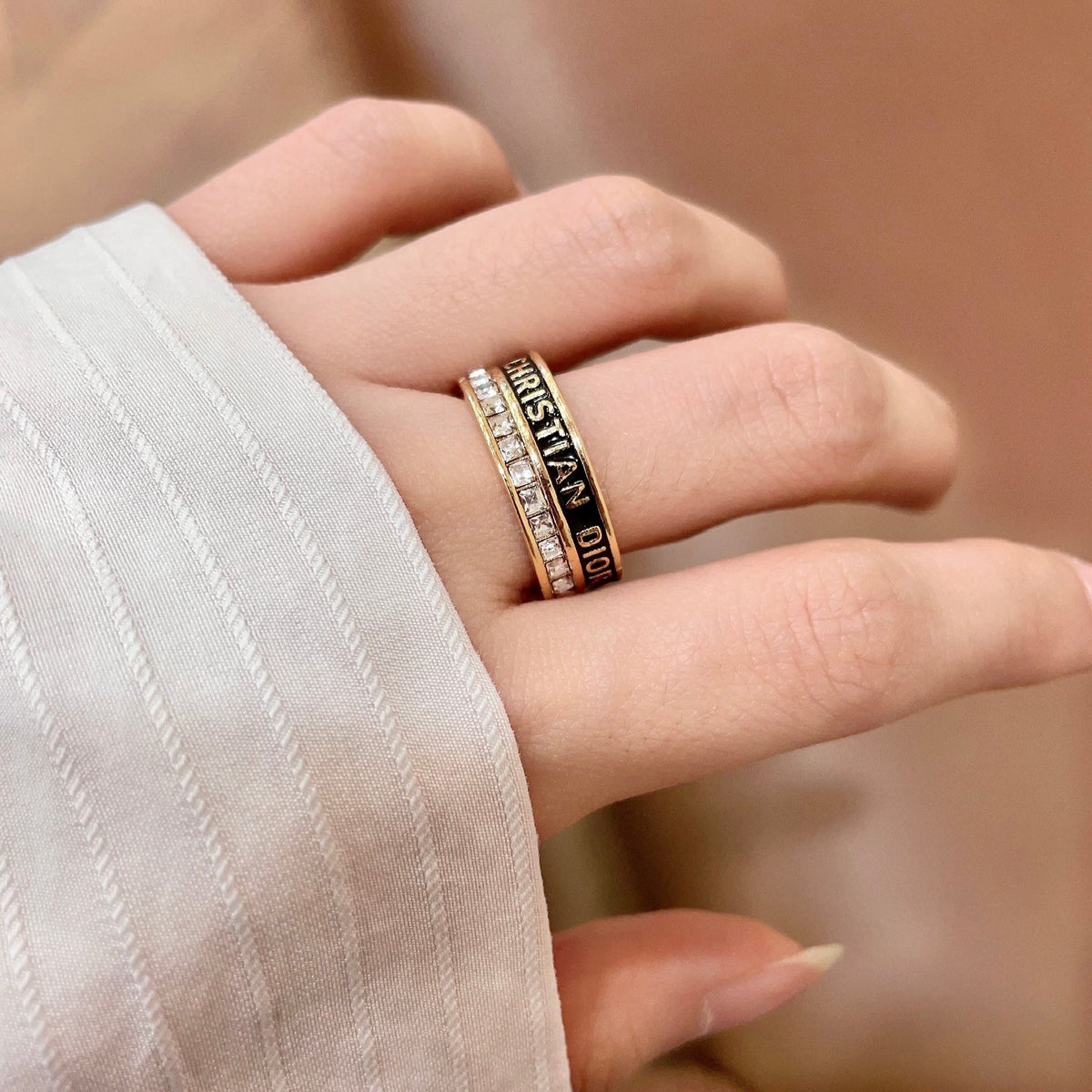 CD 26S Crystal Band Logo Ring In Gold Tone Metal 630811