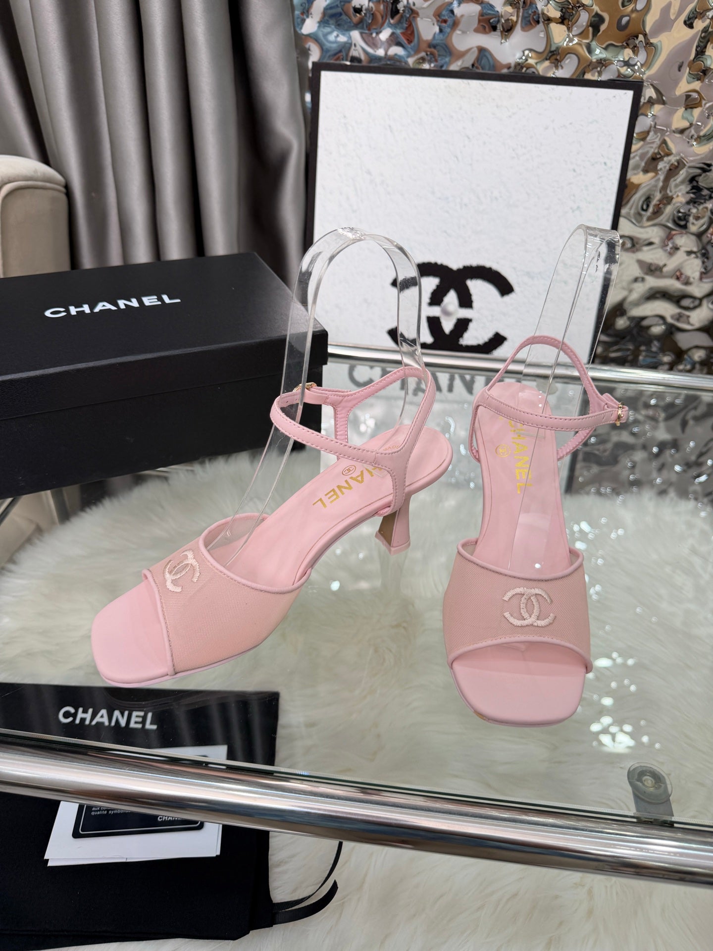 CC 2026B Métiers d'Art Sandals Light Pink Mesh Leather 970171