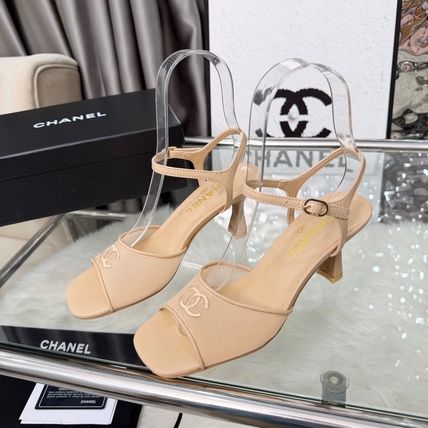 CC 2026B Métiers d'Art Sandals Beige Mesh Leather 970172