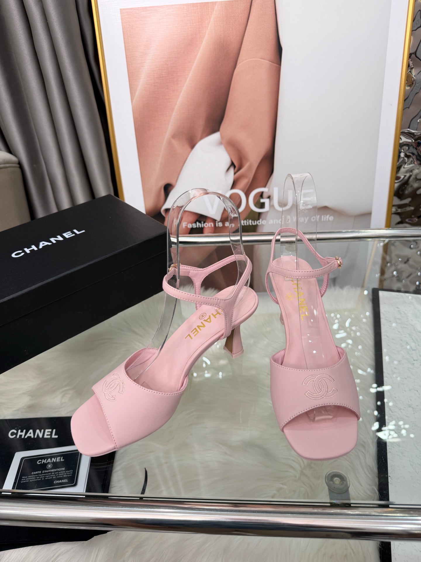 CC 2026B Métiers d'Art Sandals Pink Leather 970176