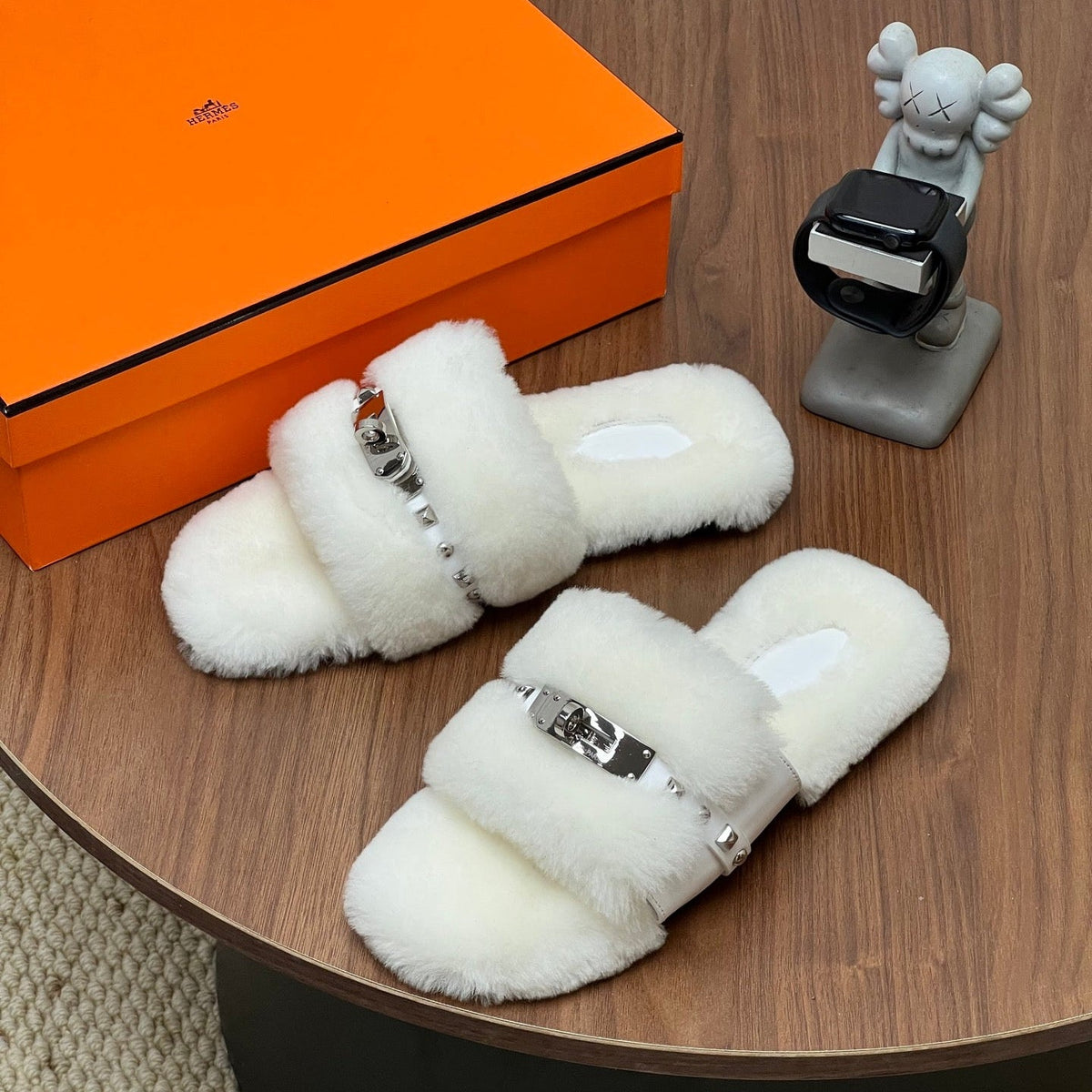 HM 26s Frenzy Mules 0.5cm Studded Shearling 177997