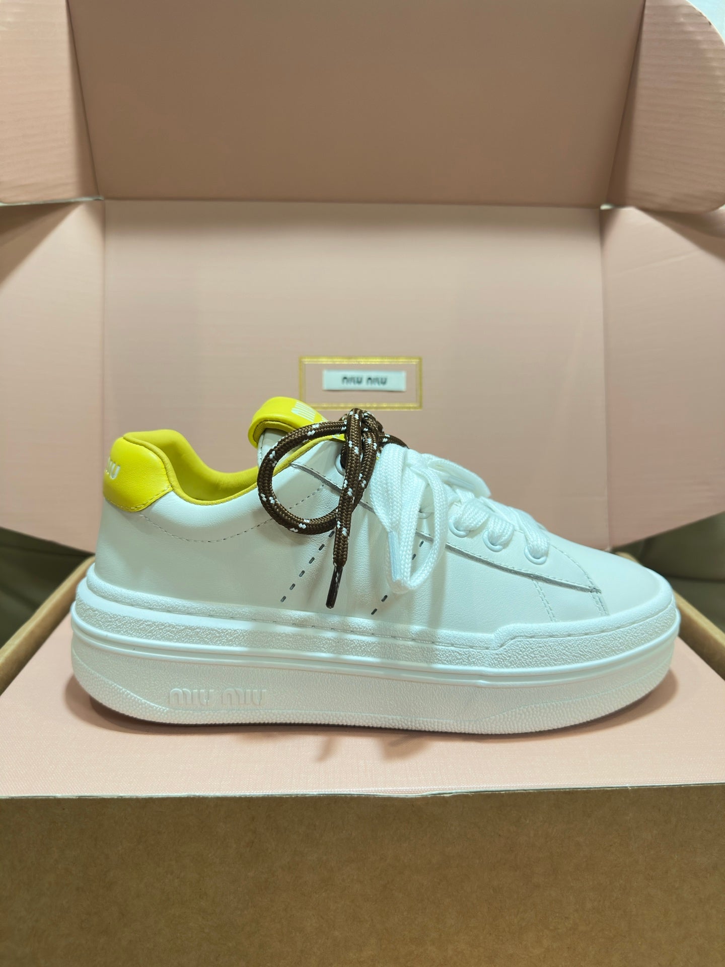 Miu Bleached Leather Sneakers White Yellow Leather 940989