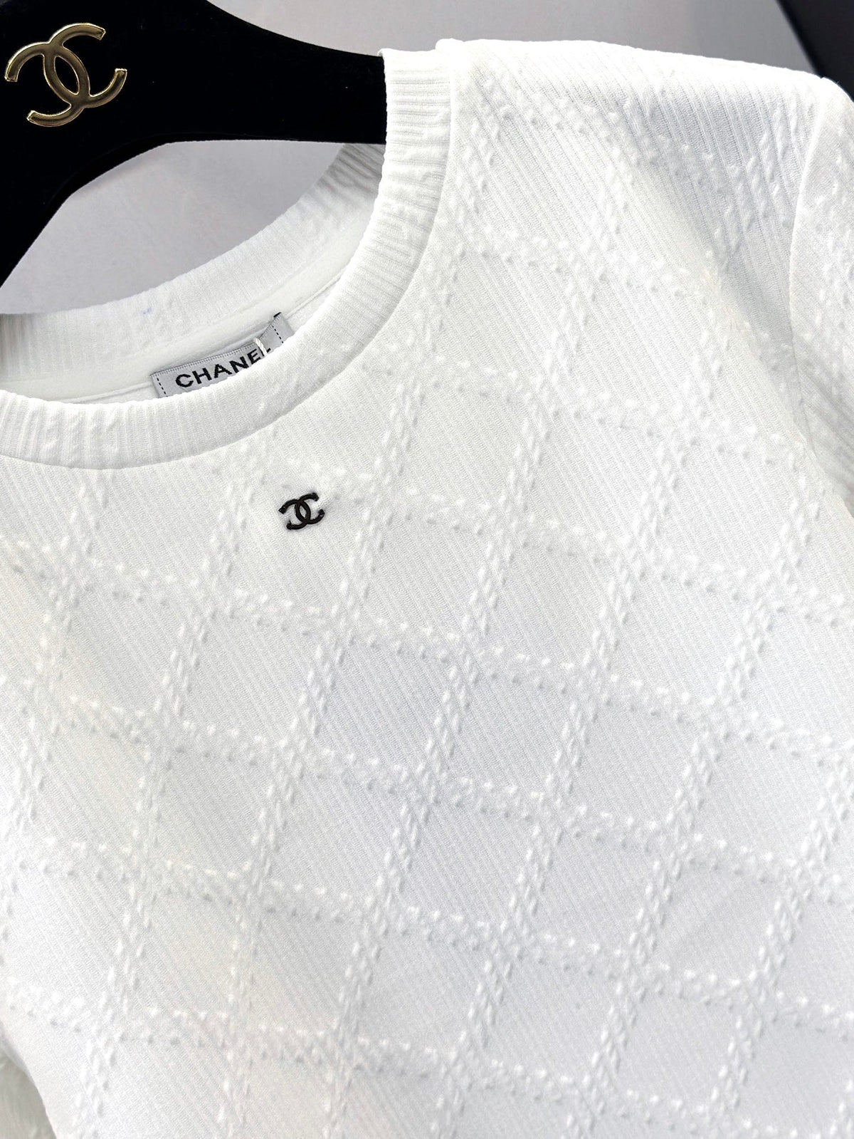 Chanel 26s White Diamond-Pattern Long-Sleeve Knit Top