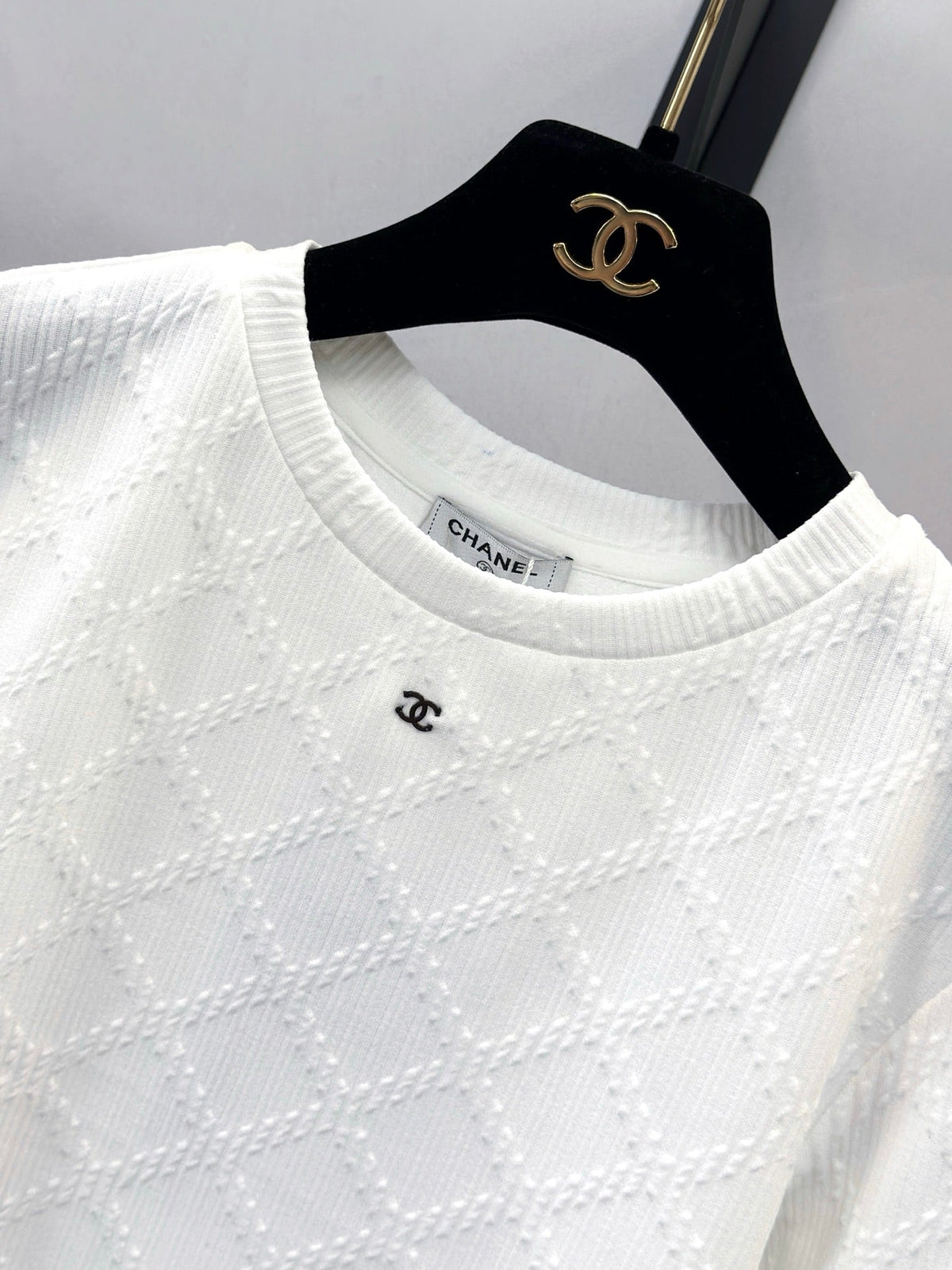 Chanel 26s White Diamond-Pattern Long-Sleeve Knit Top