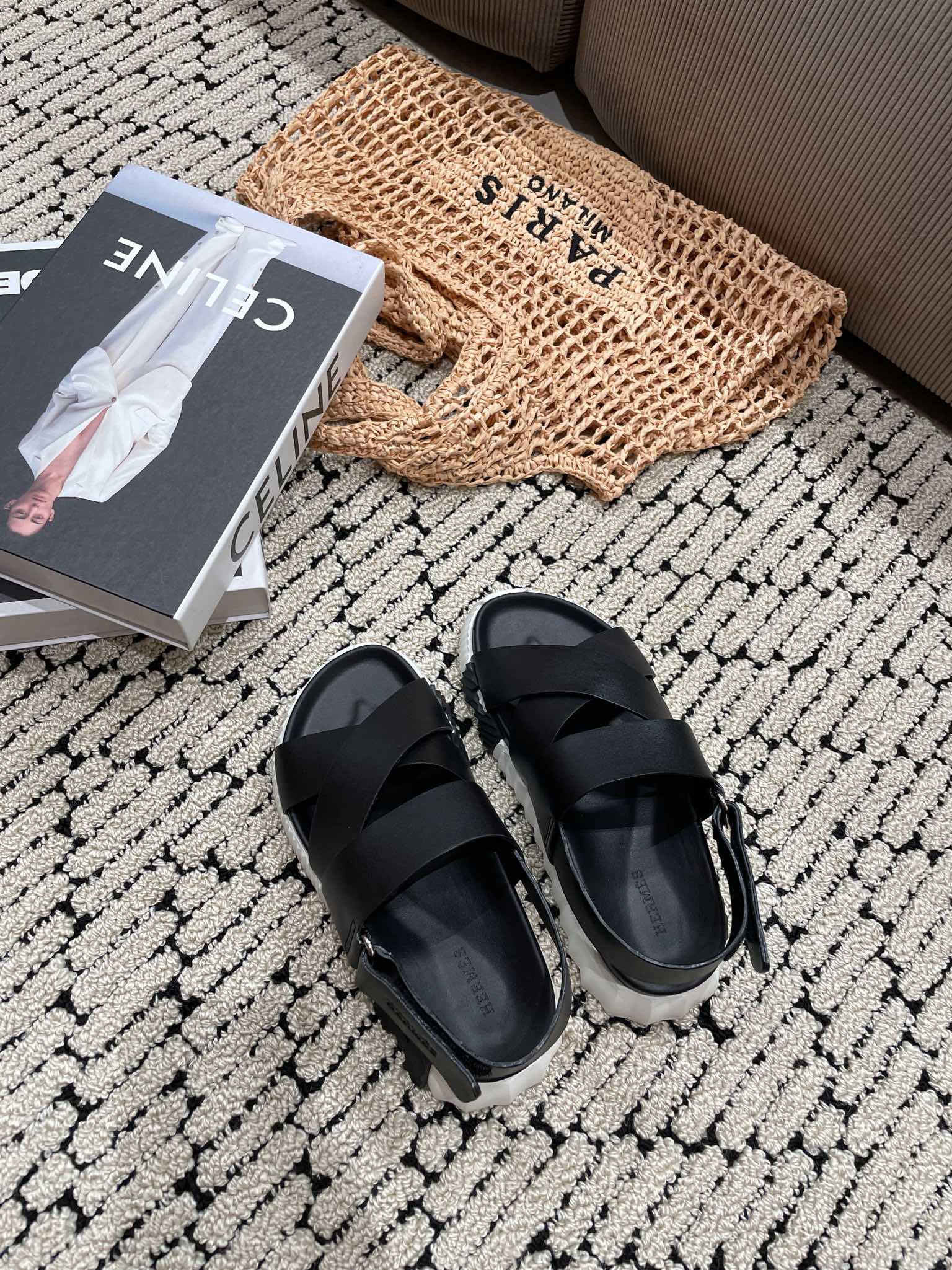 ELECTRIC SANDAL BLACK CALFSKIN