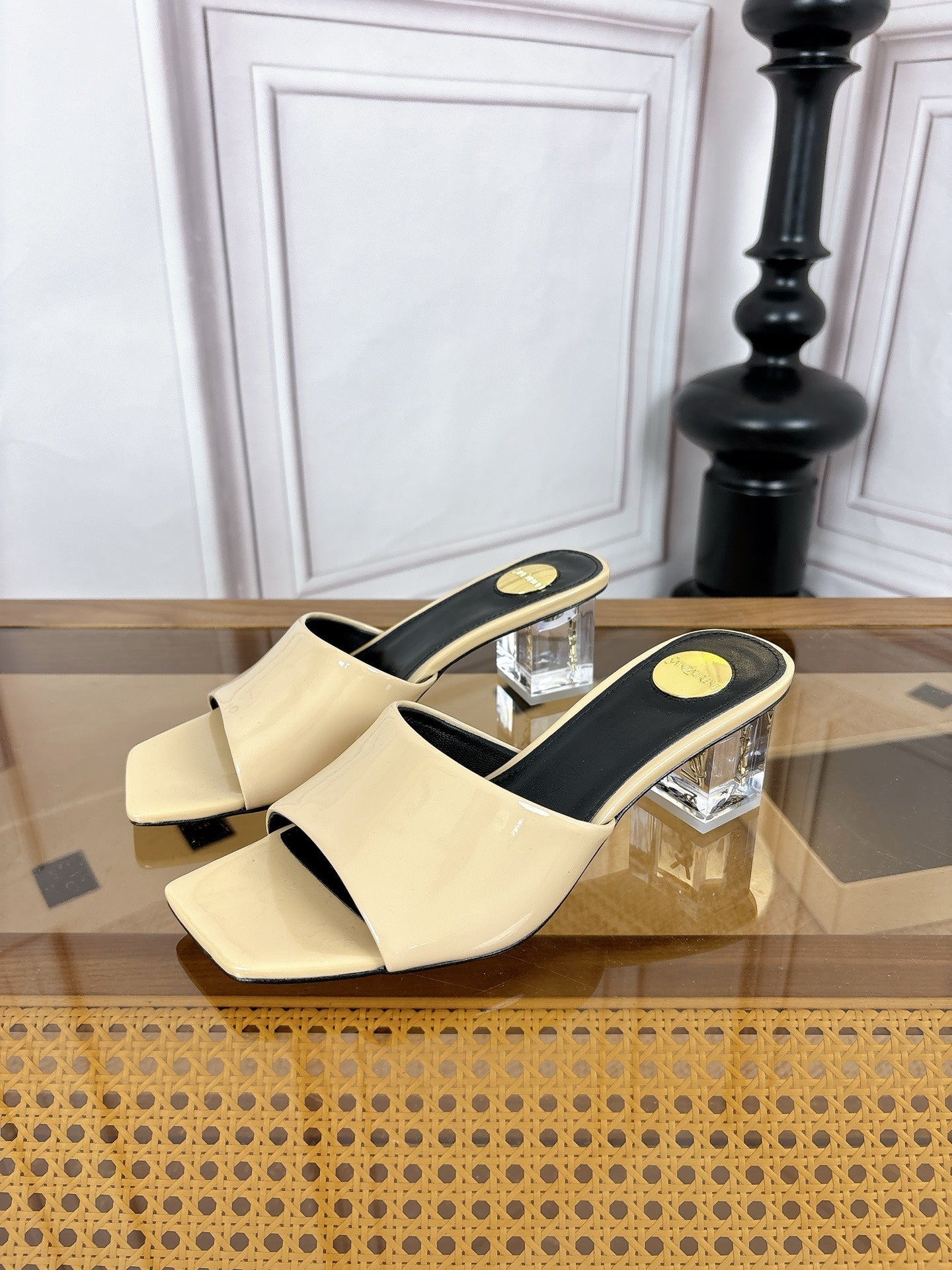 YSL High-Heeled Sandal 5.5cm Beige Patent Leather 932056