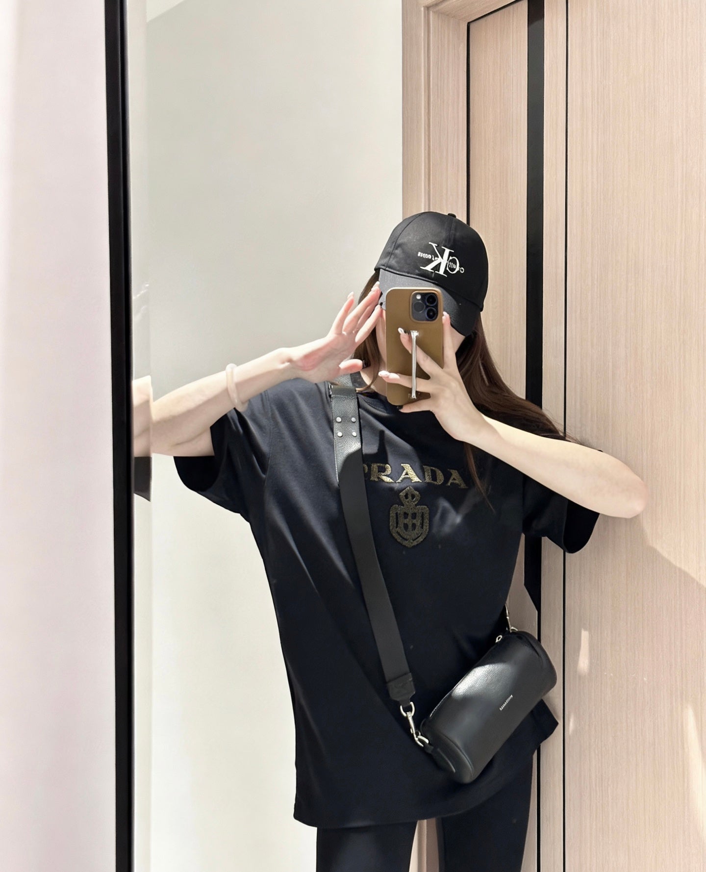 Prada 26s Short-Sleeve T-Shirt Black Cotton 363647