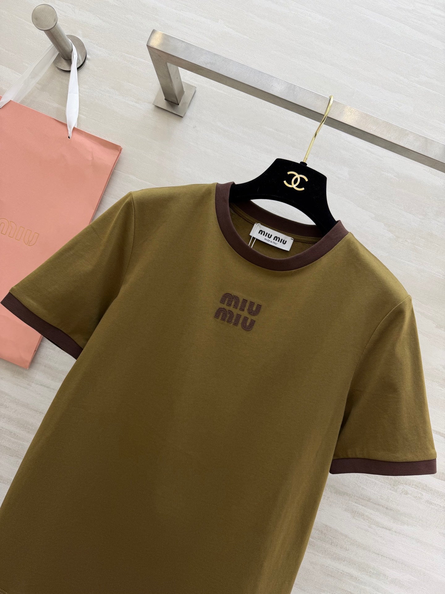 Miu 26s Ribbed Neck Letter T-Shirt Brown Cotton 363631