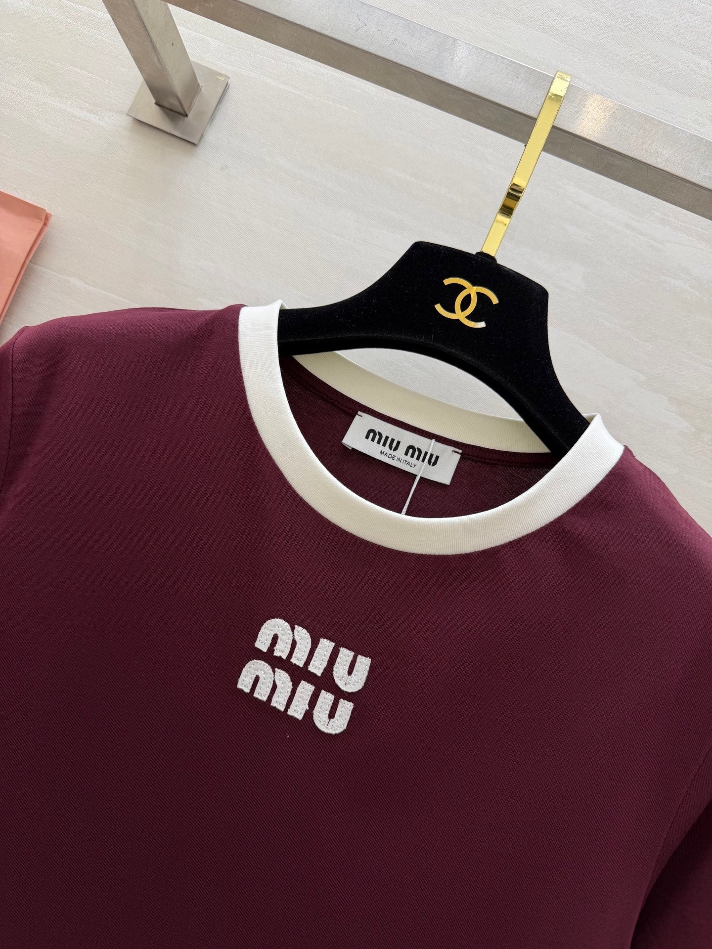 Miu 26s Ribbed Neck Letter T-Shirt Burgundy Cotton 363633