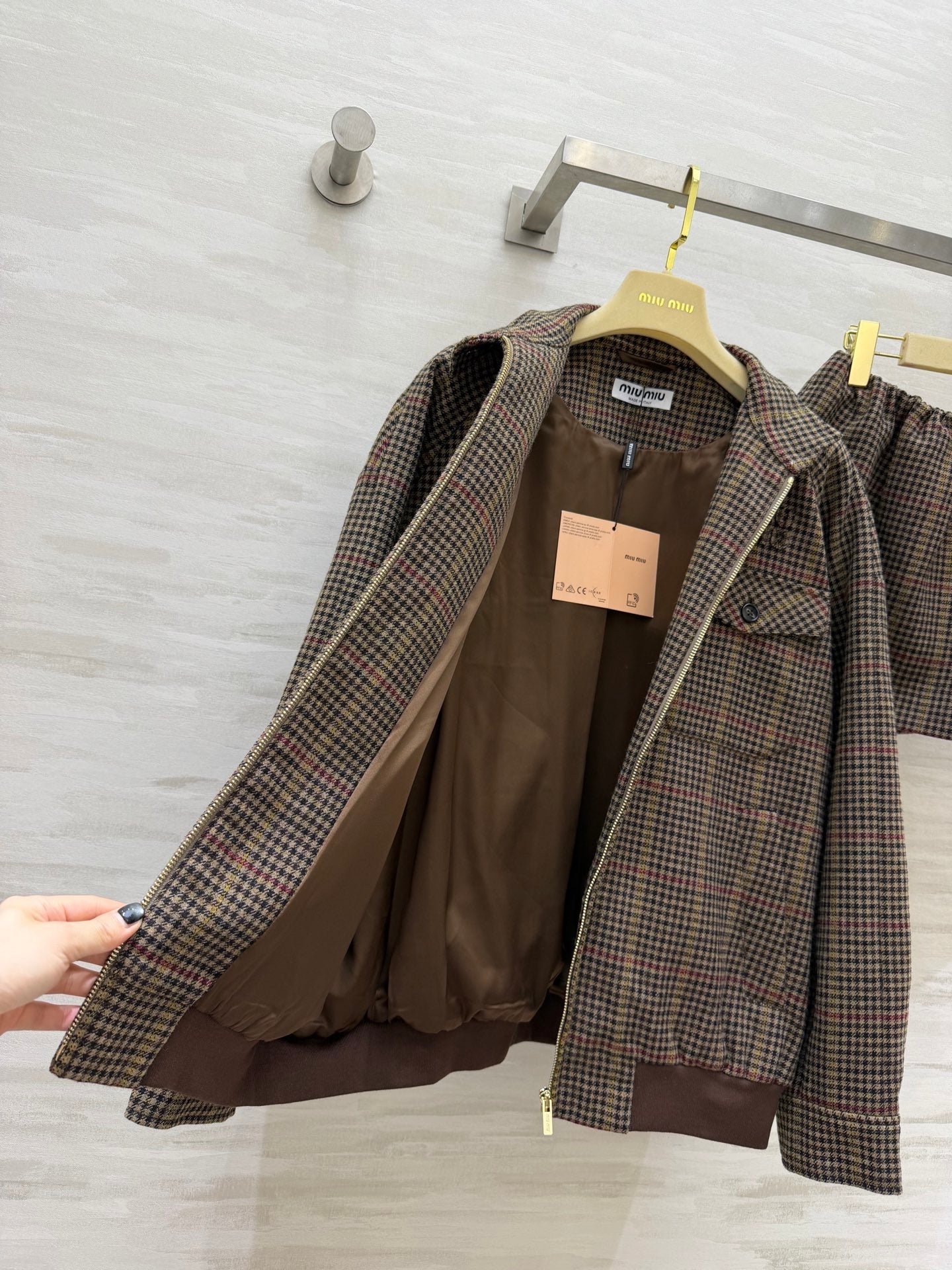 Miu 26s Houndstooth Set Camel Brown Wool 363594