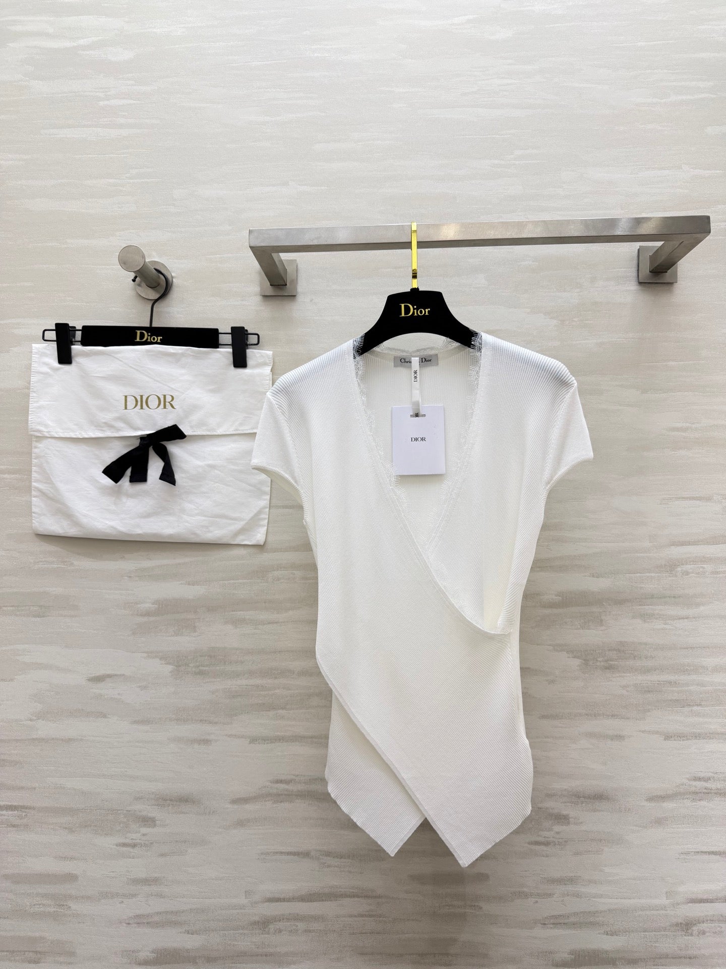 CD 26s Cross-Over Top White Wool 363569