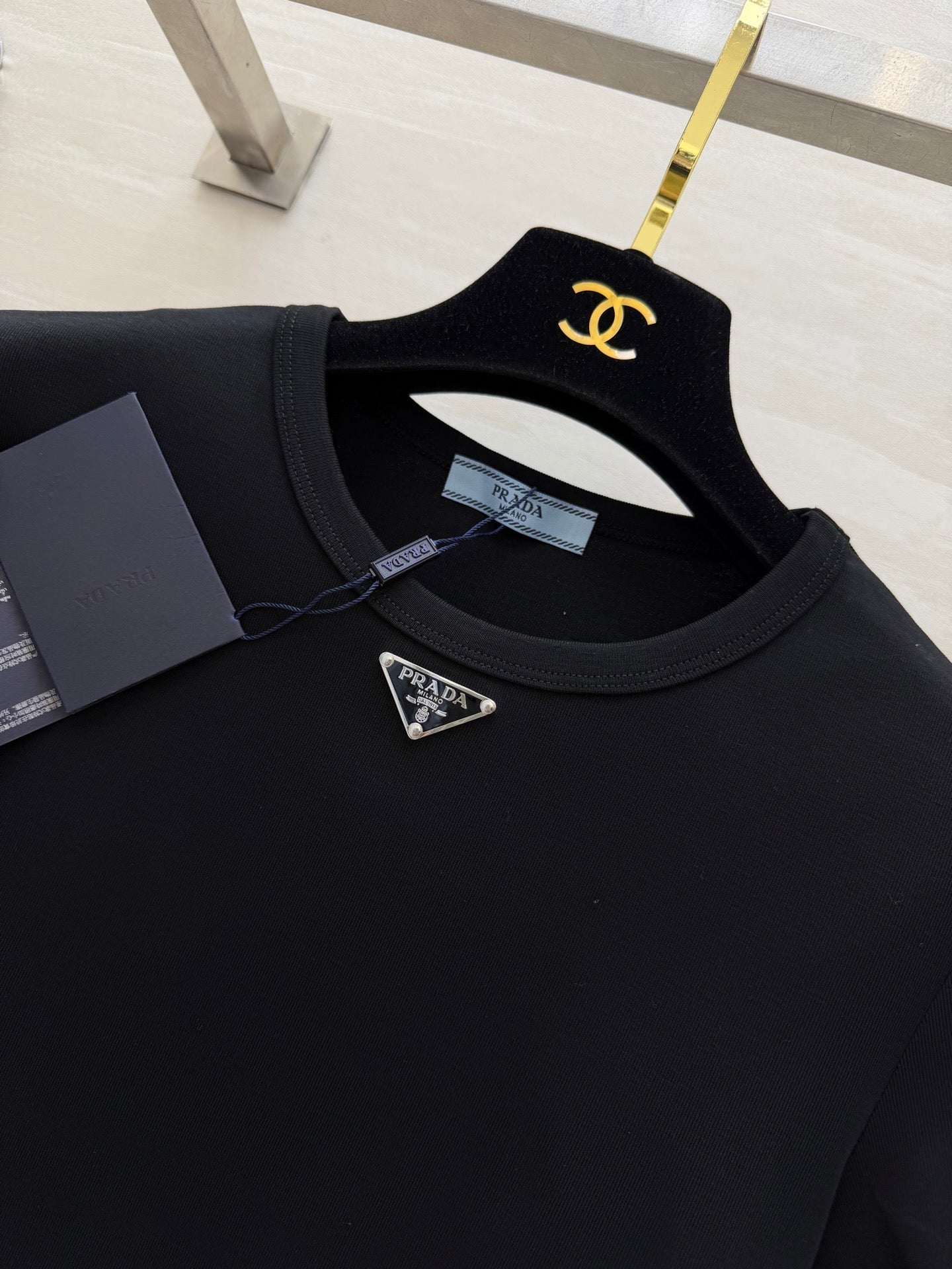 Prada 26s Triangle Logo T-Shirt Black Coton 363566