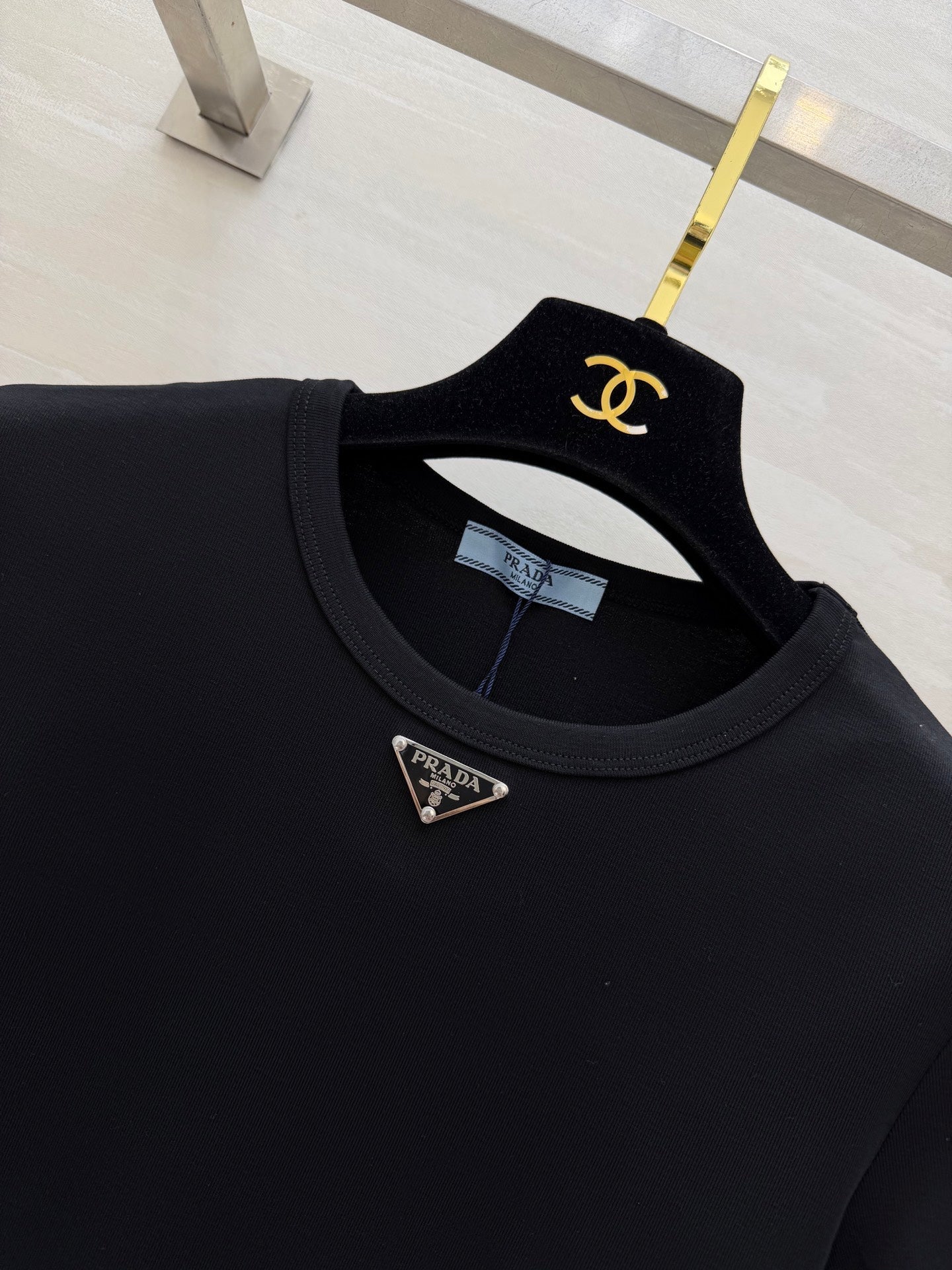 Prada 26s Triangle Logo T-Shirt Black Coton 363566