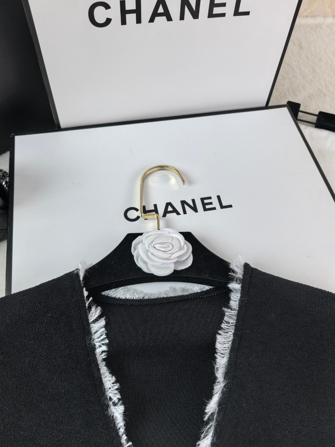 Chanel 26s Vest Black White Knit 448121