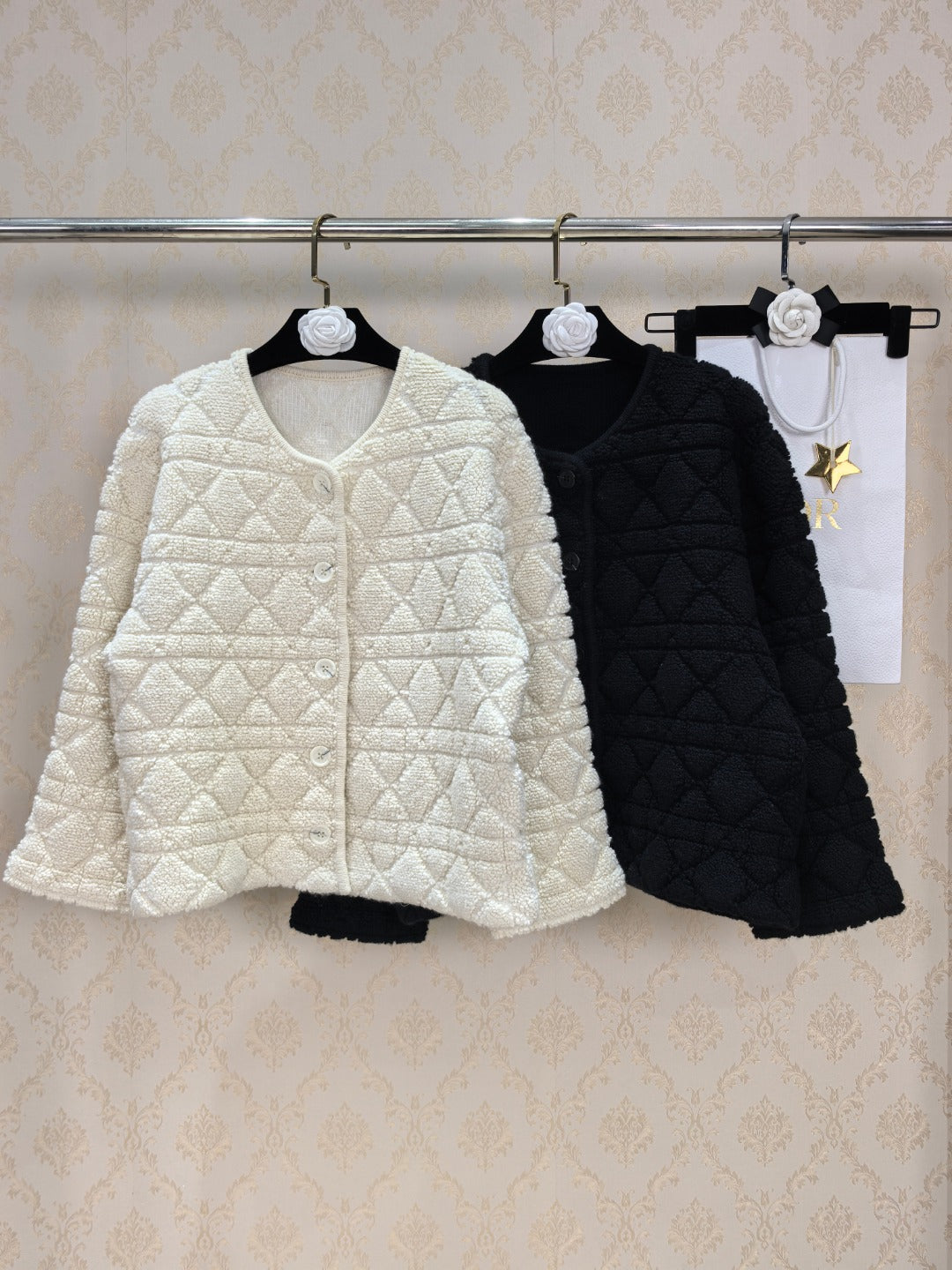 Dior 26s Cardigan White Black Knit 448114
