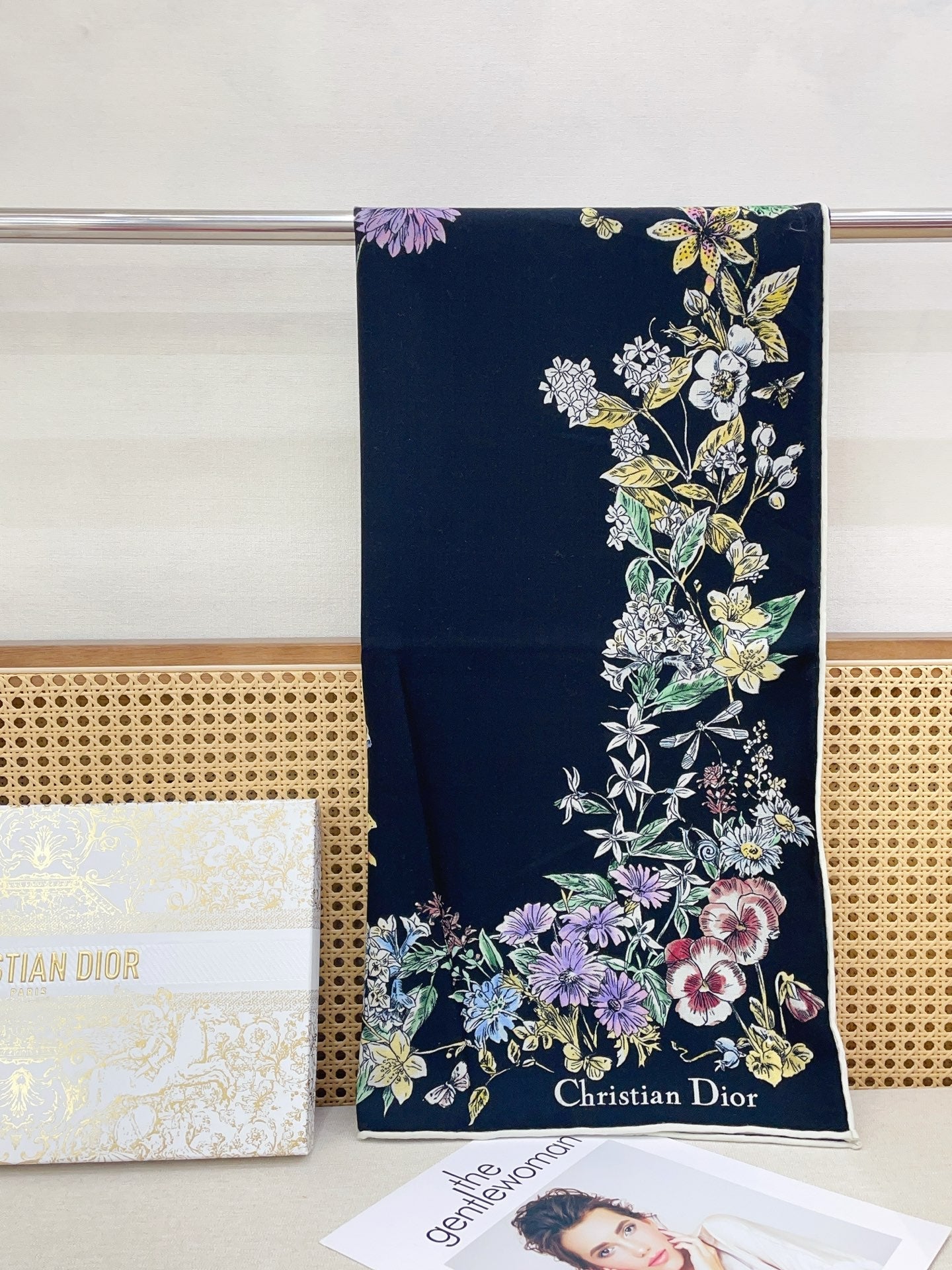 CD  Double-Sided Scarf 140cm Black Constellation Floral Pattern Cashmere 150380