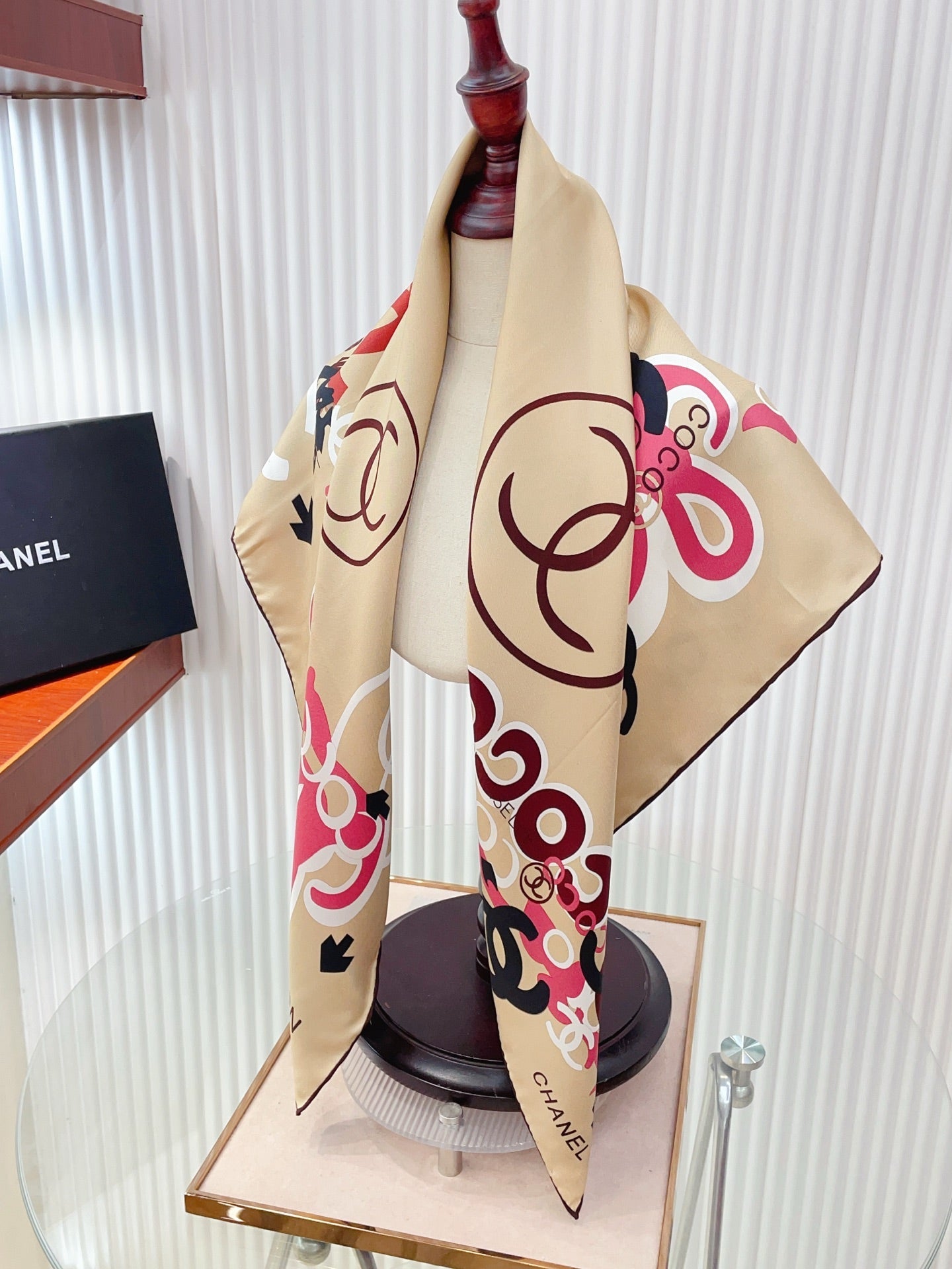 CC Scarf 90x90 Beige Colorful Twill Silk 215222