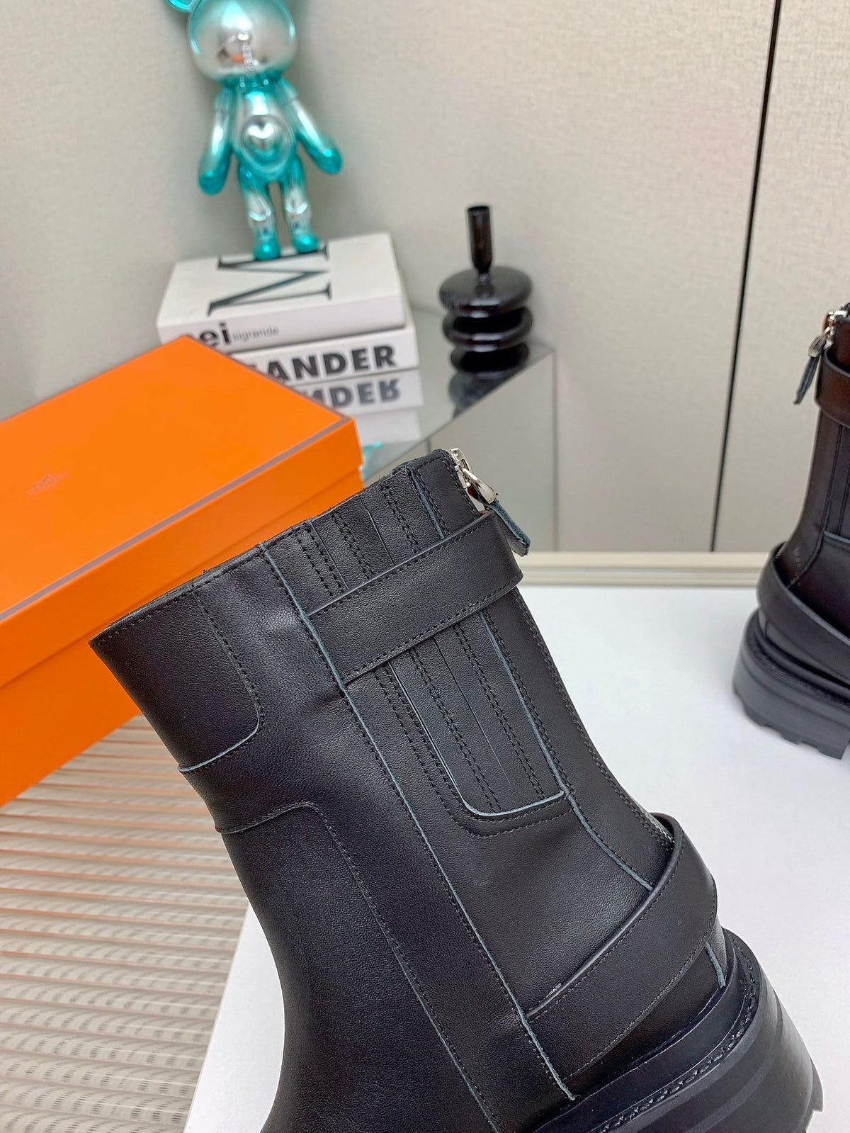 HM 26s Jaime Ankle Boots Black Leather 160383