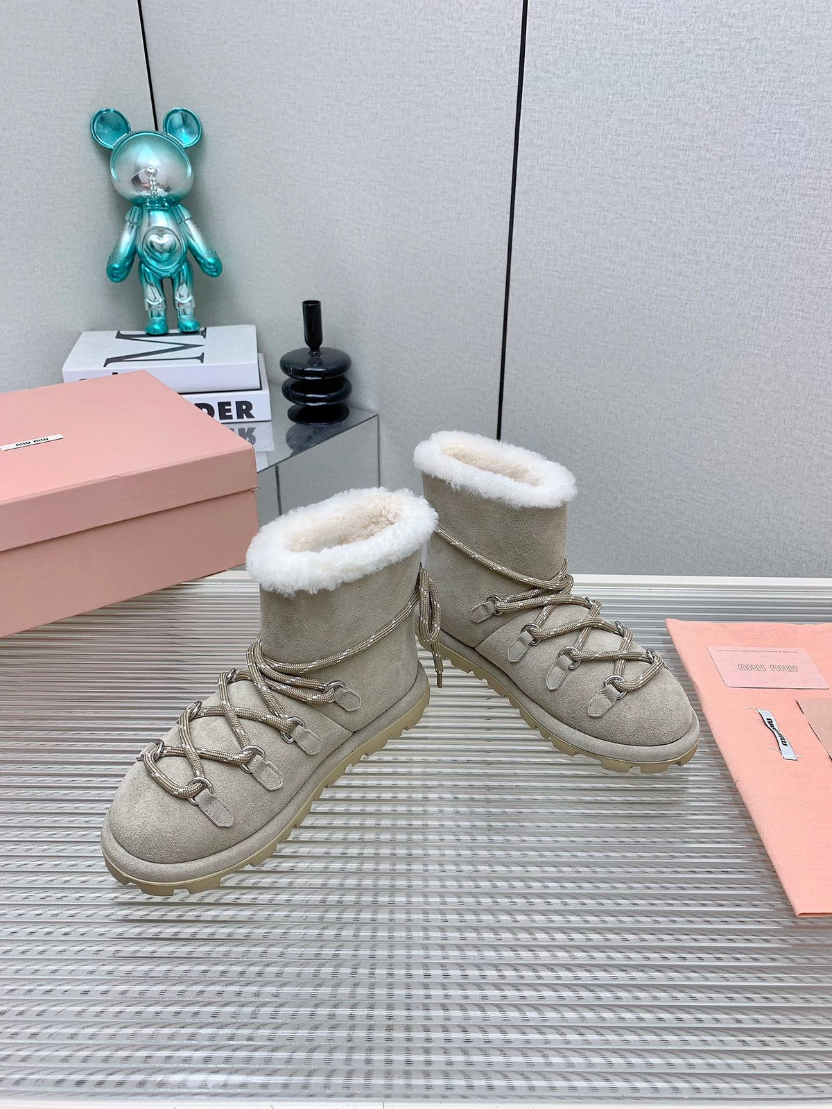 Miu 26s Suede Shearling Snow Boots Beige 160278