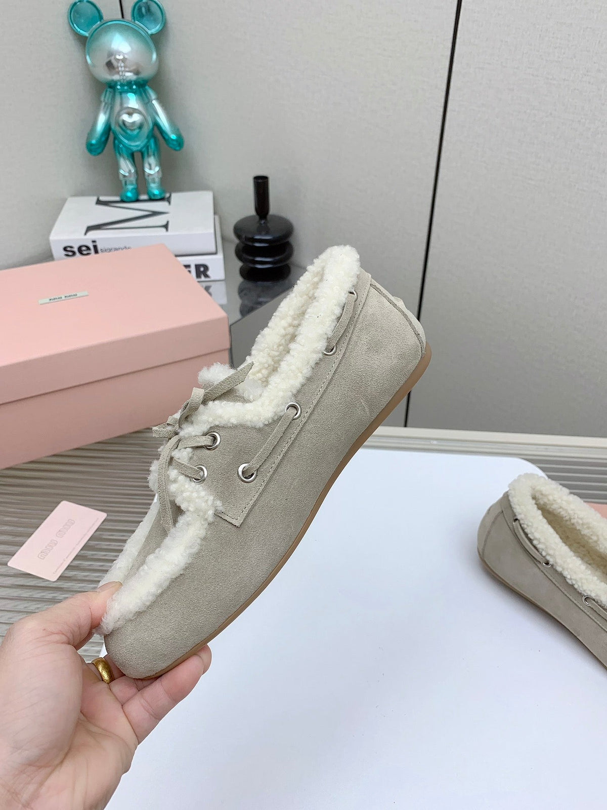 Miu 26s Suede Shearling Moccasin Loafers Beige 160283