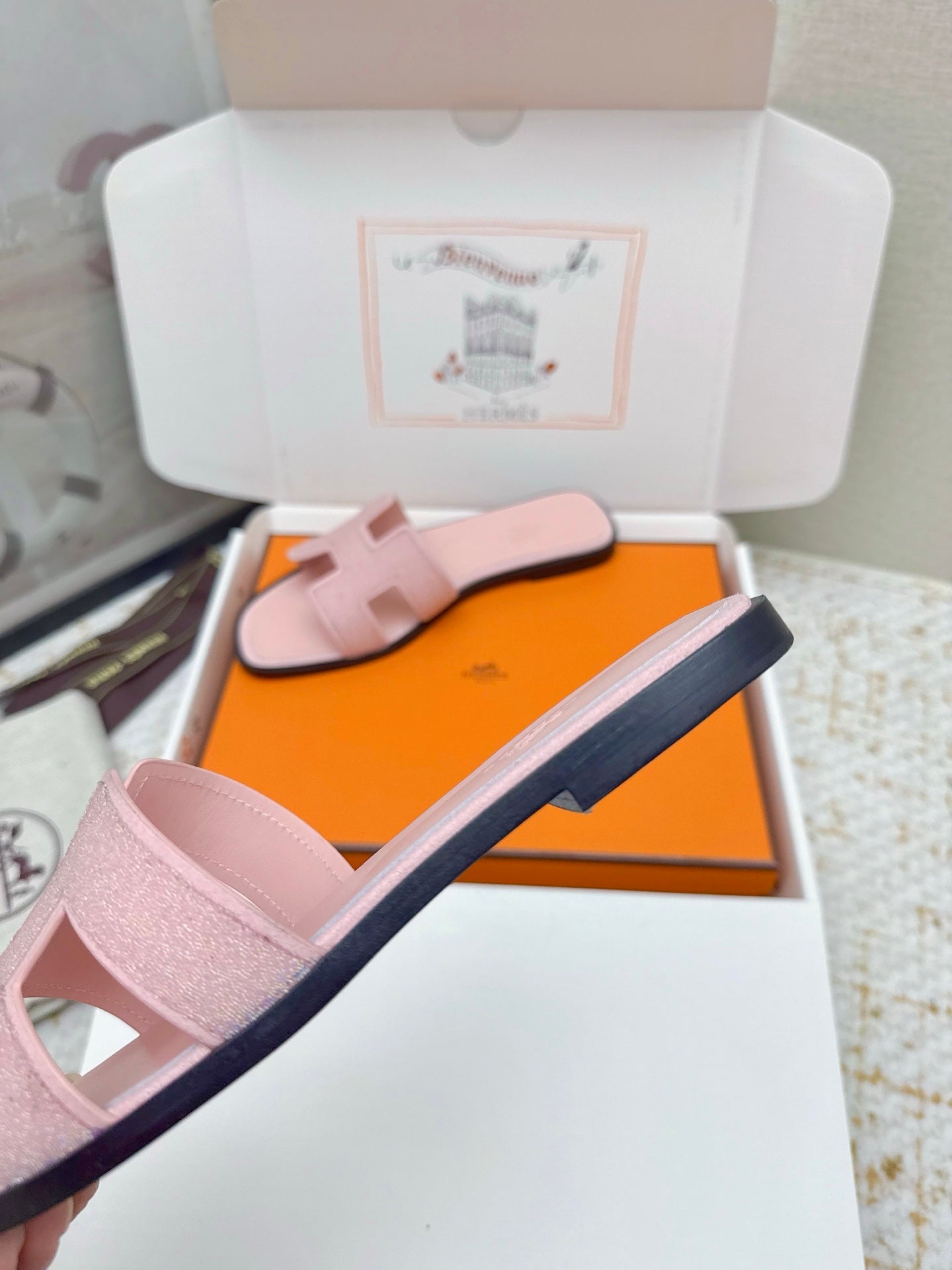 HM Oasis Sandals Pink Suede Cowhide 625265