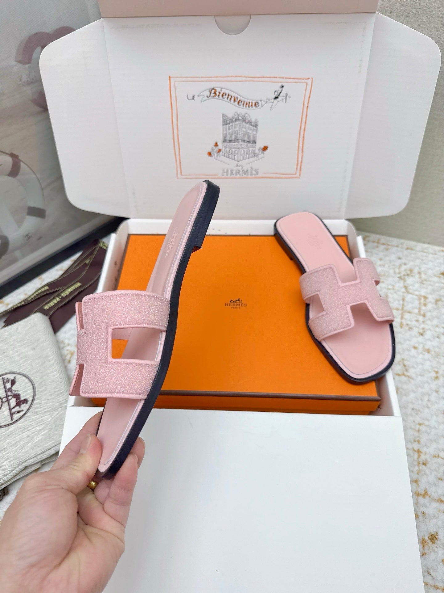 HM Oasis Sandals Pink Suede Cowhide 625265