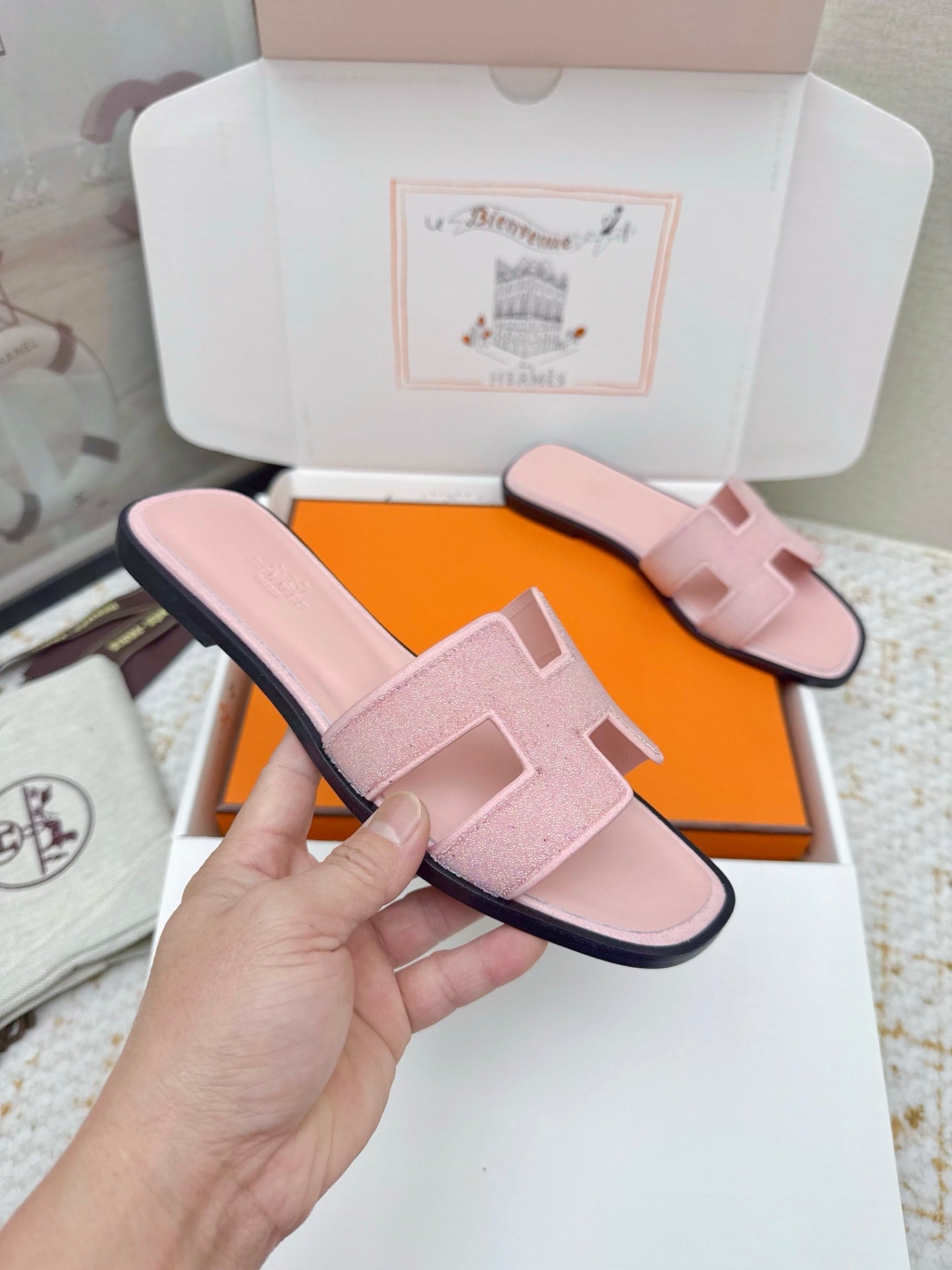 HM Oasis Sandals Pink Suede Cowhide 625265