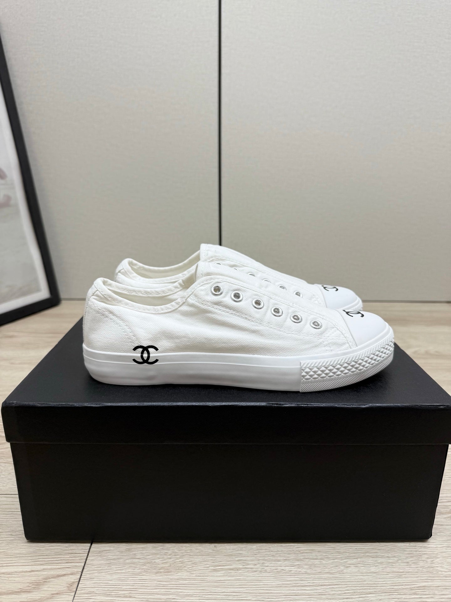 CC 26s Laceless Sneakers White Canvas Rubber 940857