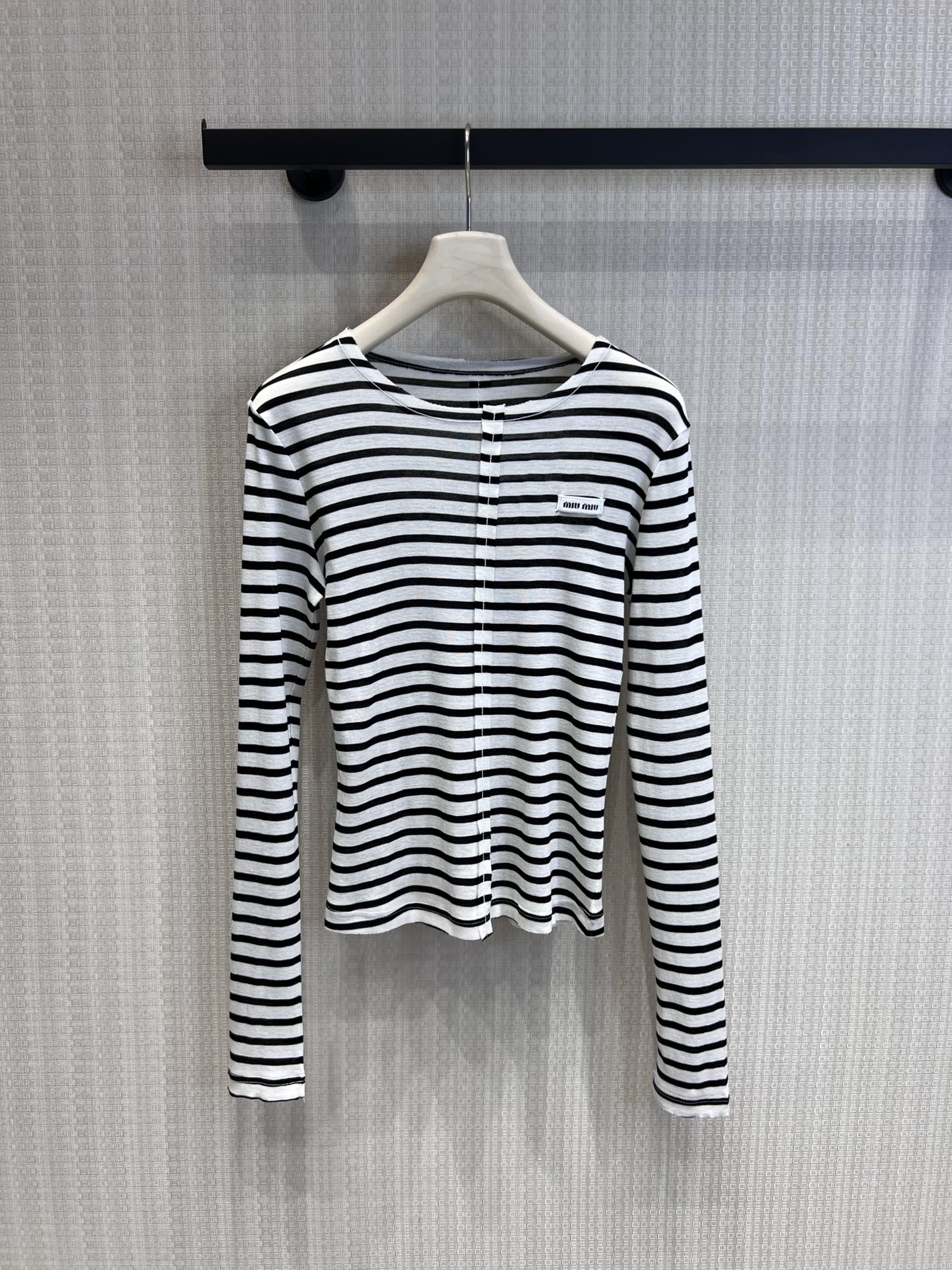Miu 26s Long-Sleeved Top Black White Cotton 370126