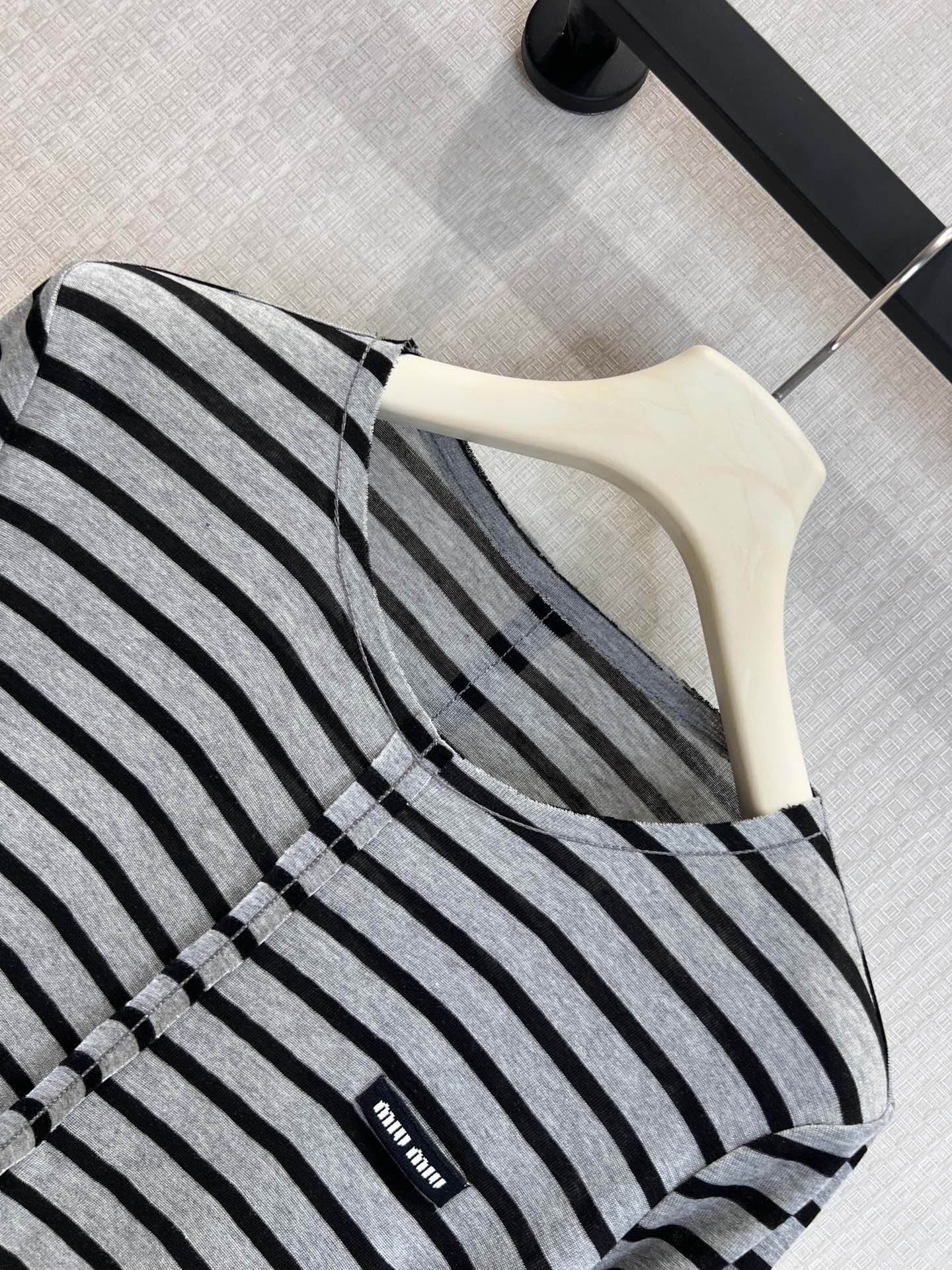 Miu 26s Long-Sleeved Top Black Grey Cotton 370124