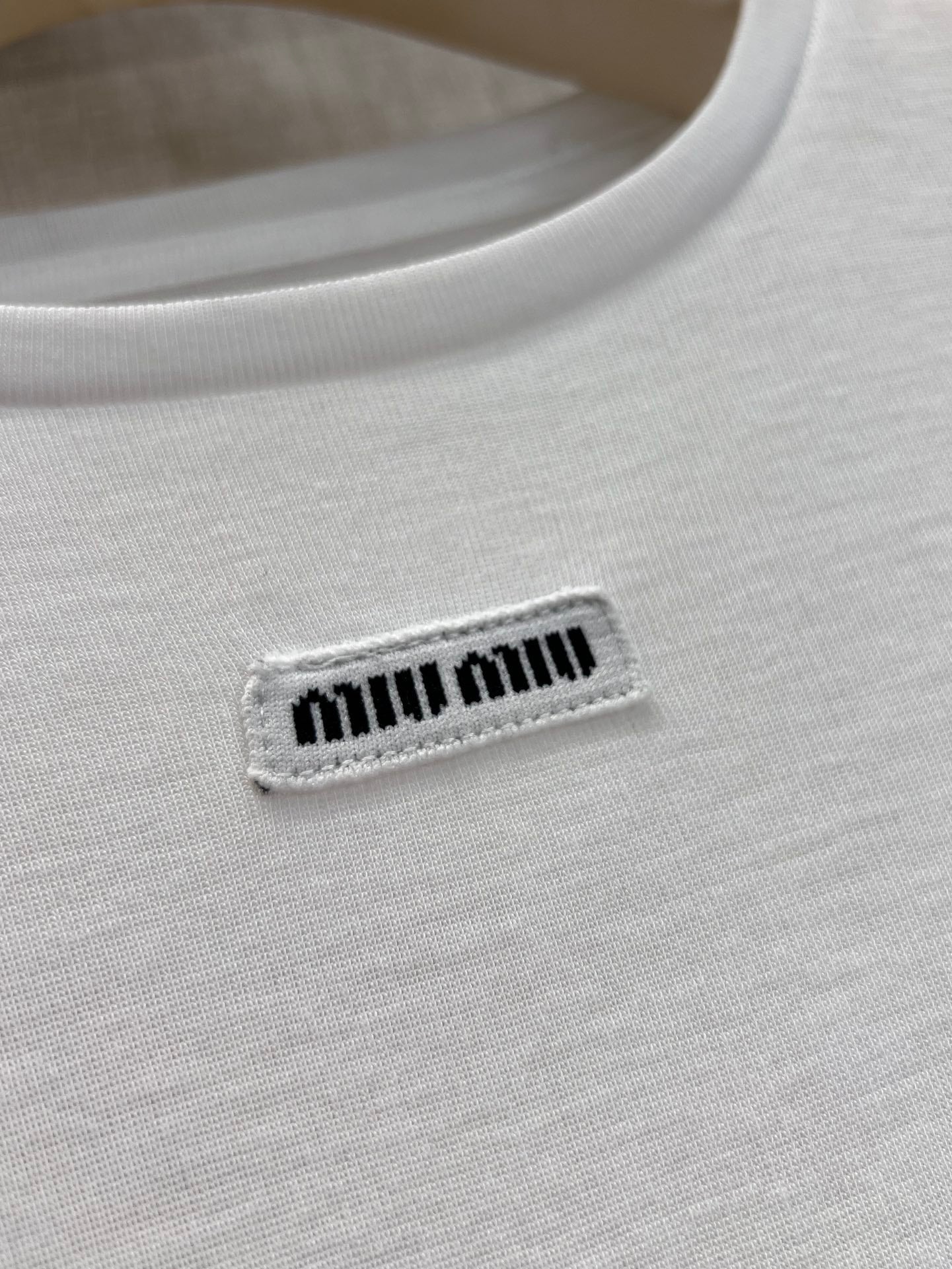 Miu 26s Thin Long-Sleeve T-Shirt White Cotton 370119