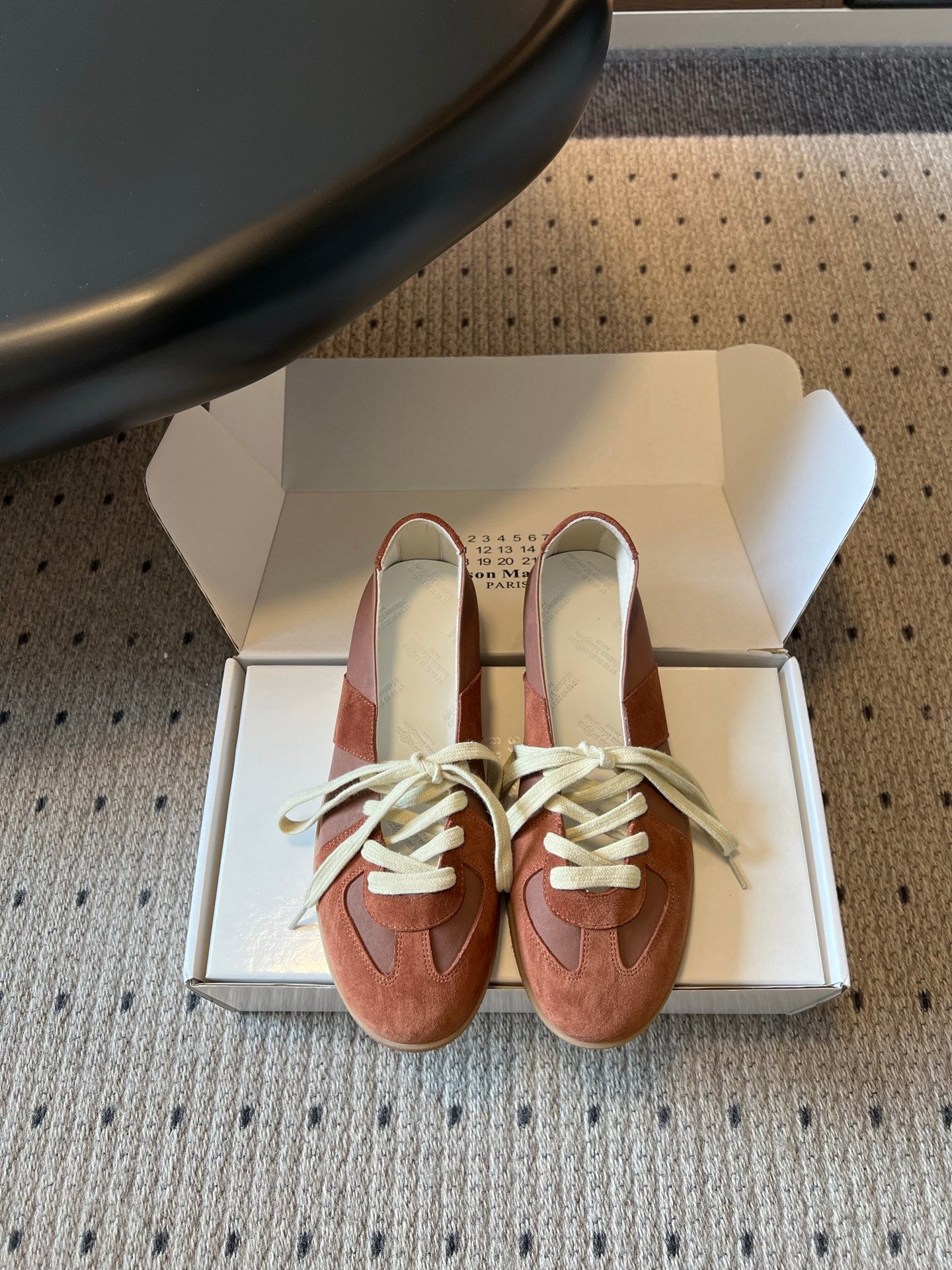 Maison Margiela Replica Sneakers Brown Suede 803727