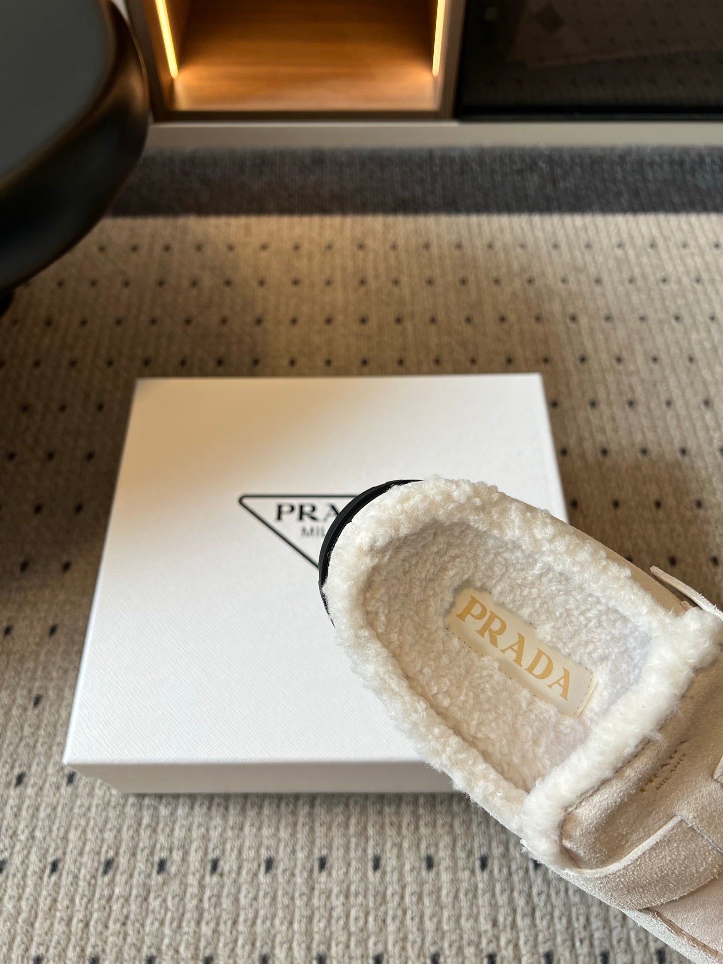 Prada 26s Clogs Ivory White Suede Shearling 971697