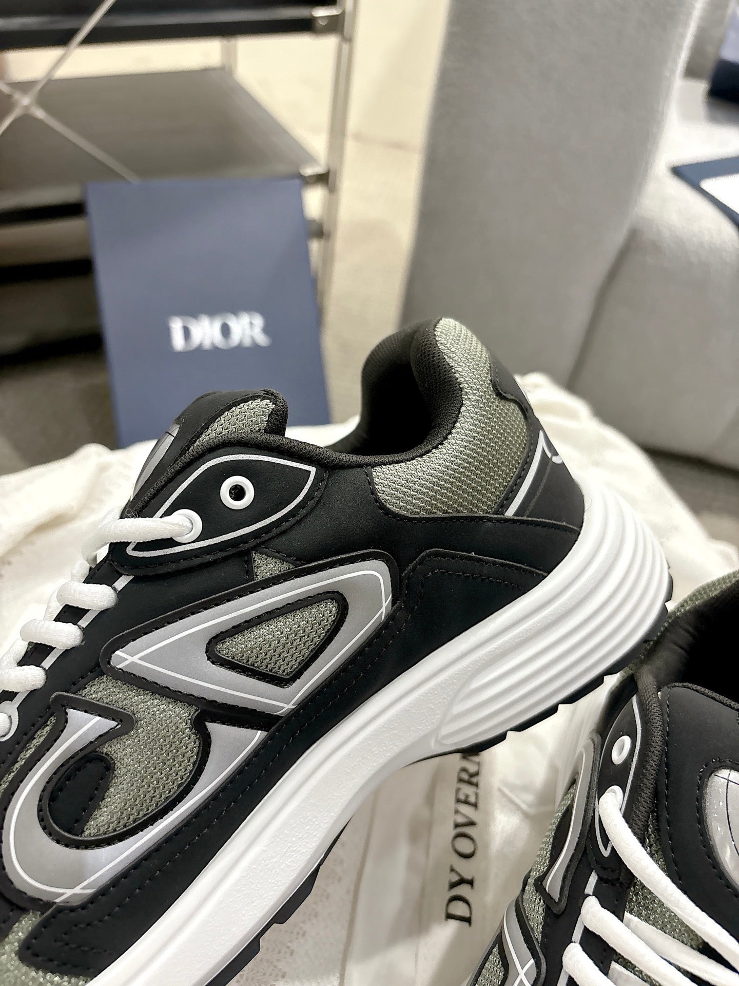 CD B30 Sneakers Black Silver Gray Technology Fabric 438319