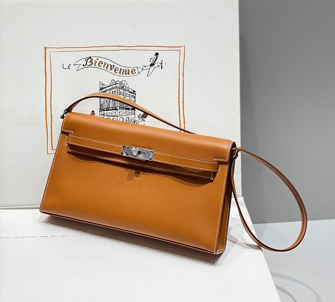 HM Kelly Elan 27cm Gold Leather Shw