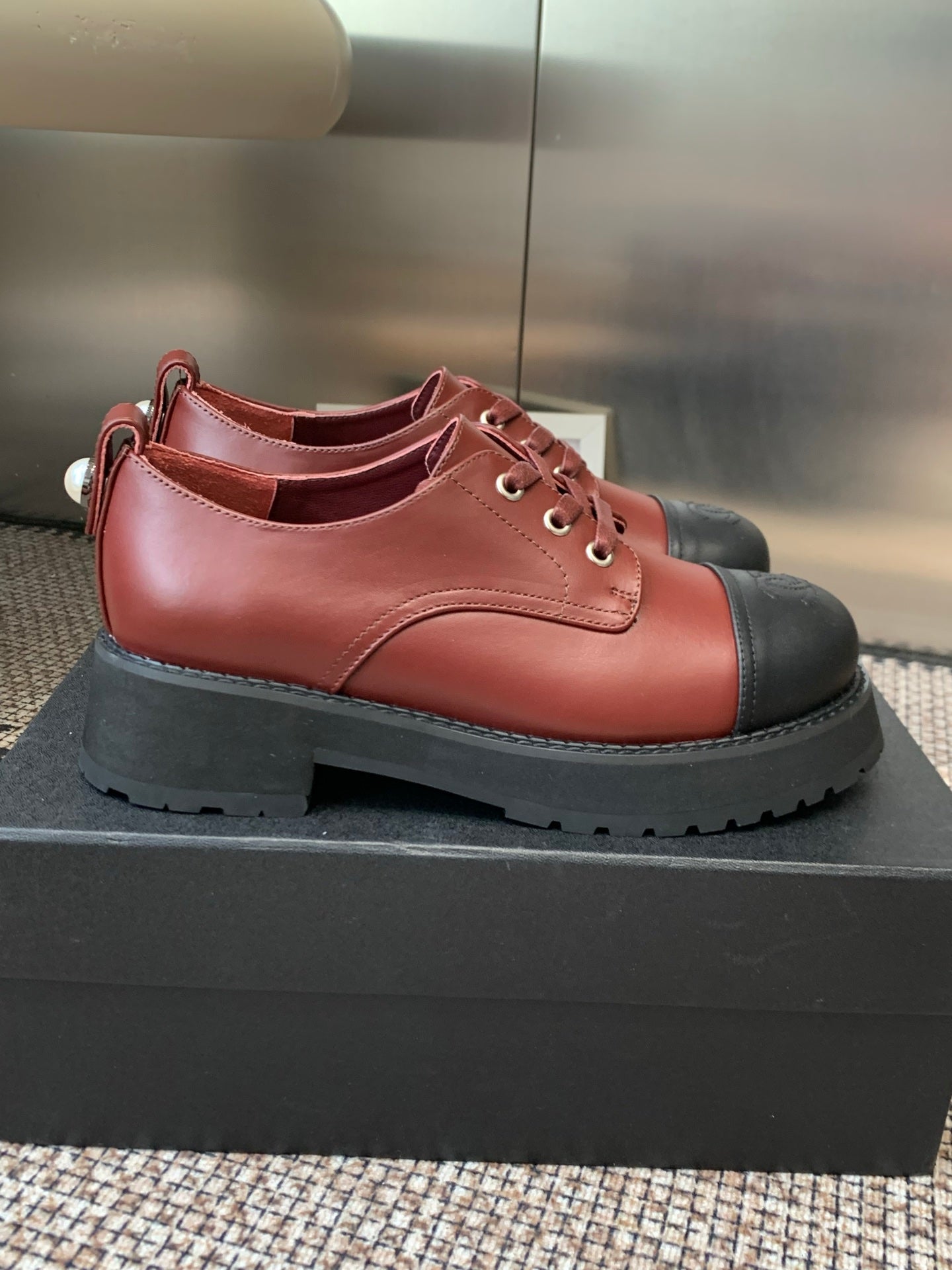CC 26s Platform Oxfords Shoe Black Burgundy Cowhide 965869
