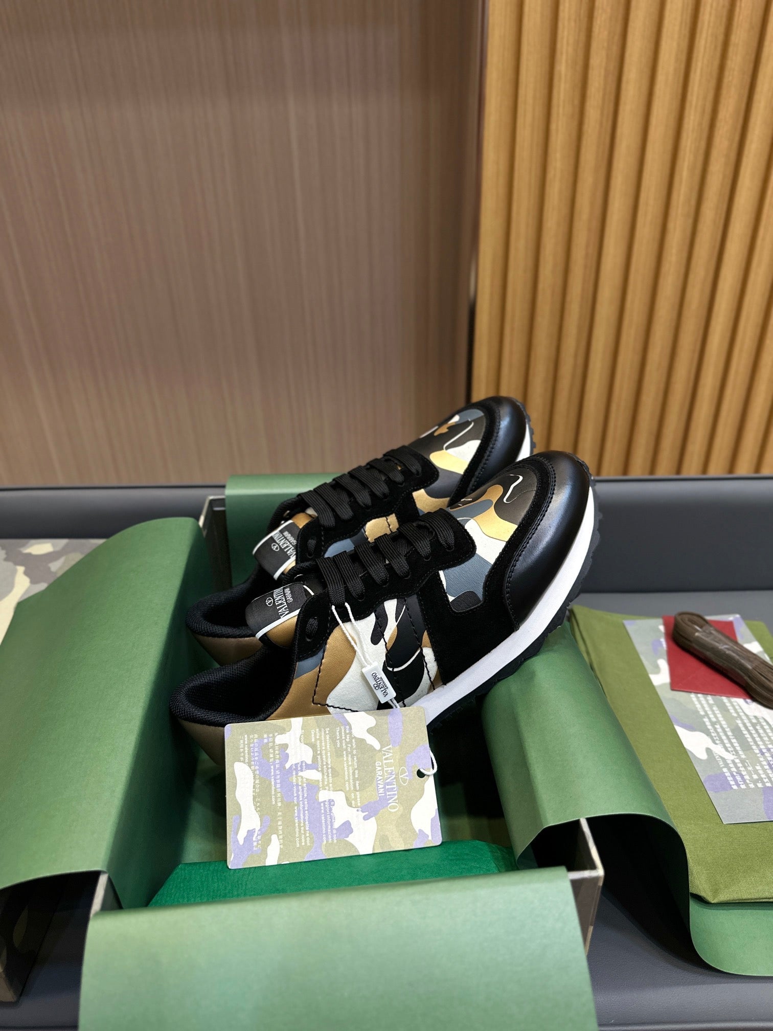 VT 25 Rockrunner Sneaker Camouflage Sheepskin 349045