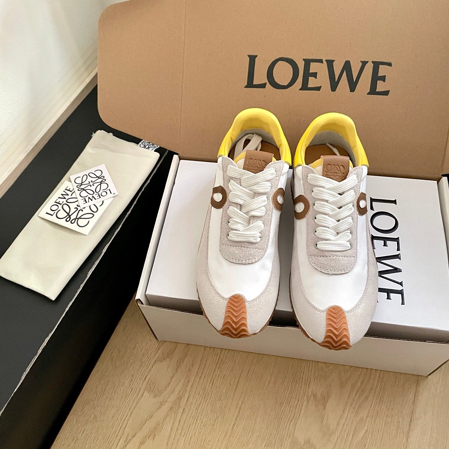 Loewe 26s Flow Runner Sneaker In Light Gray Suede And Yellow Sheepskin